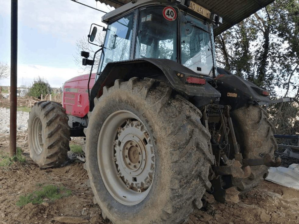Trattrice gommata Massey Ferguson MF 8160 in vendita - foto 2