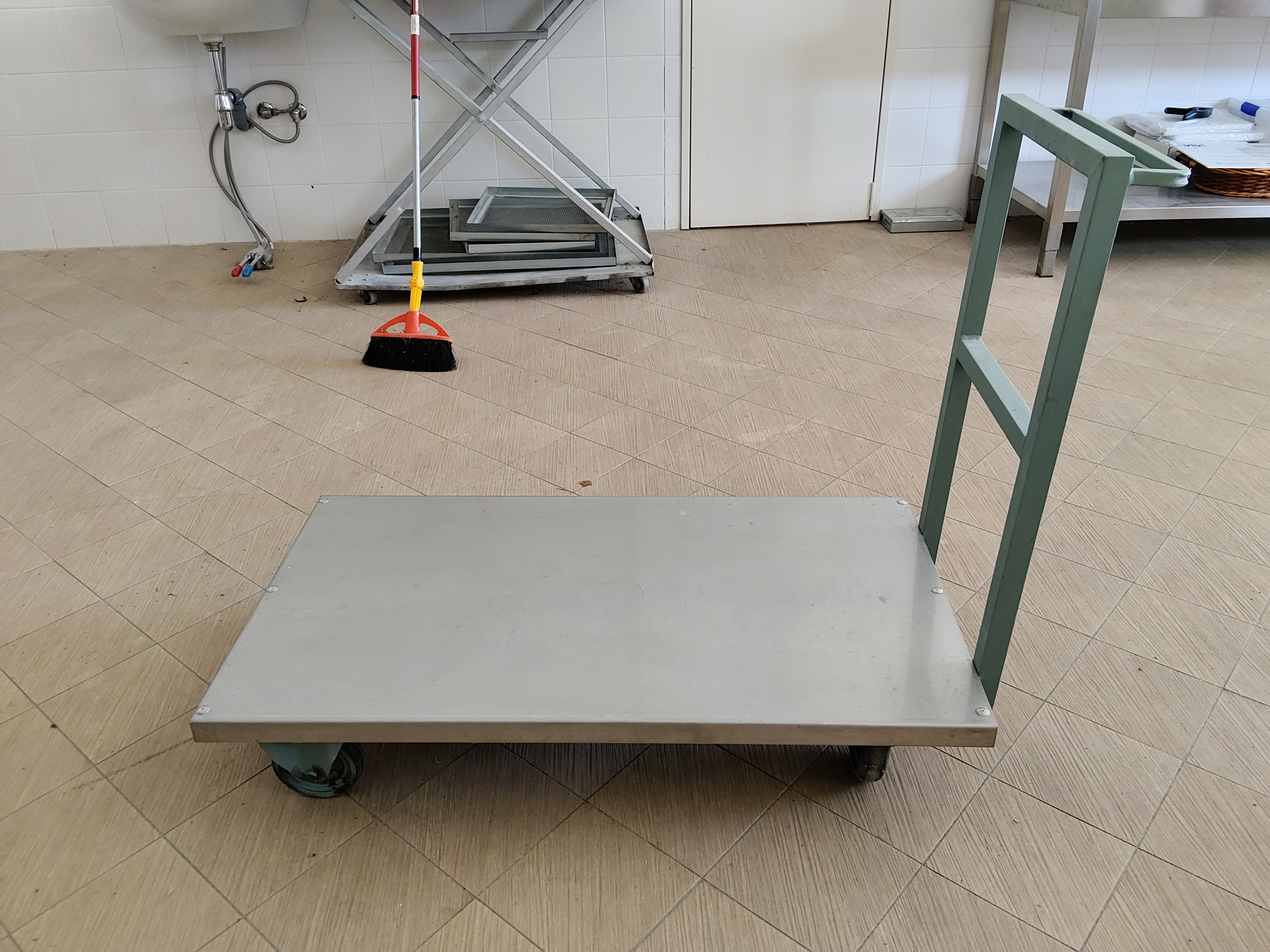 Carrello porta farina  in vendita - foto 2