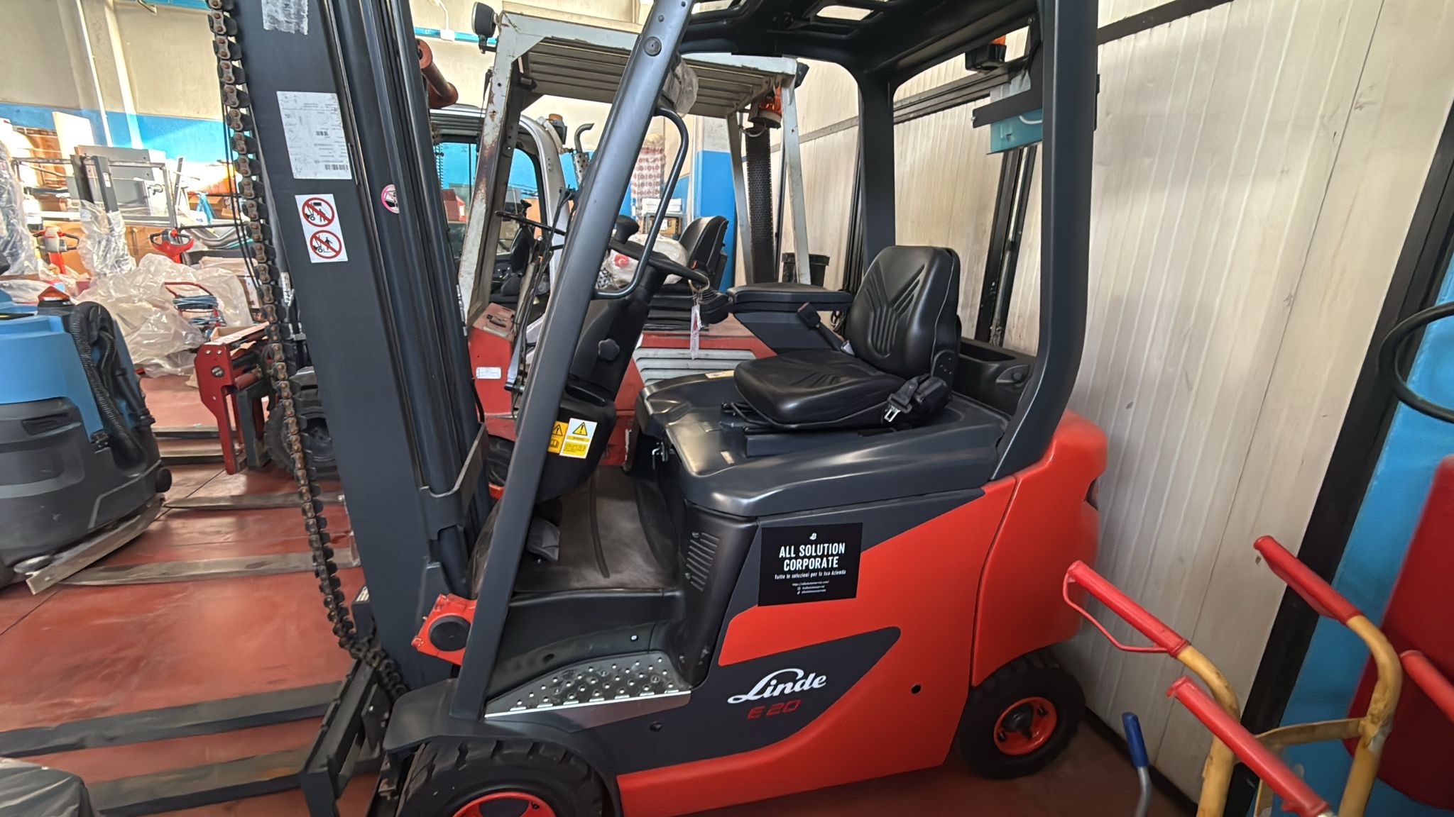 Carrelli elevatori in vendita