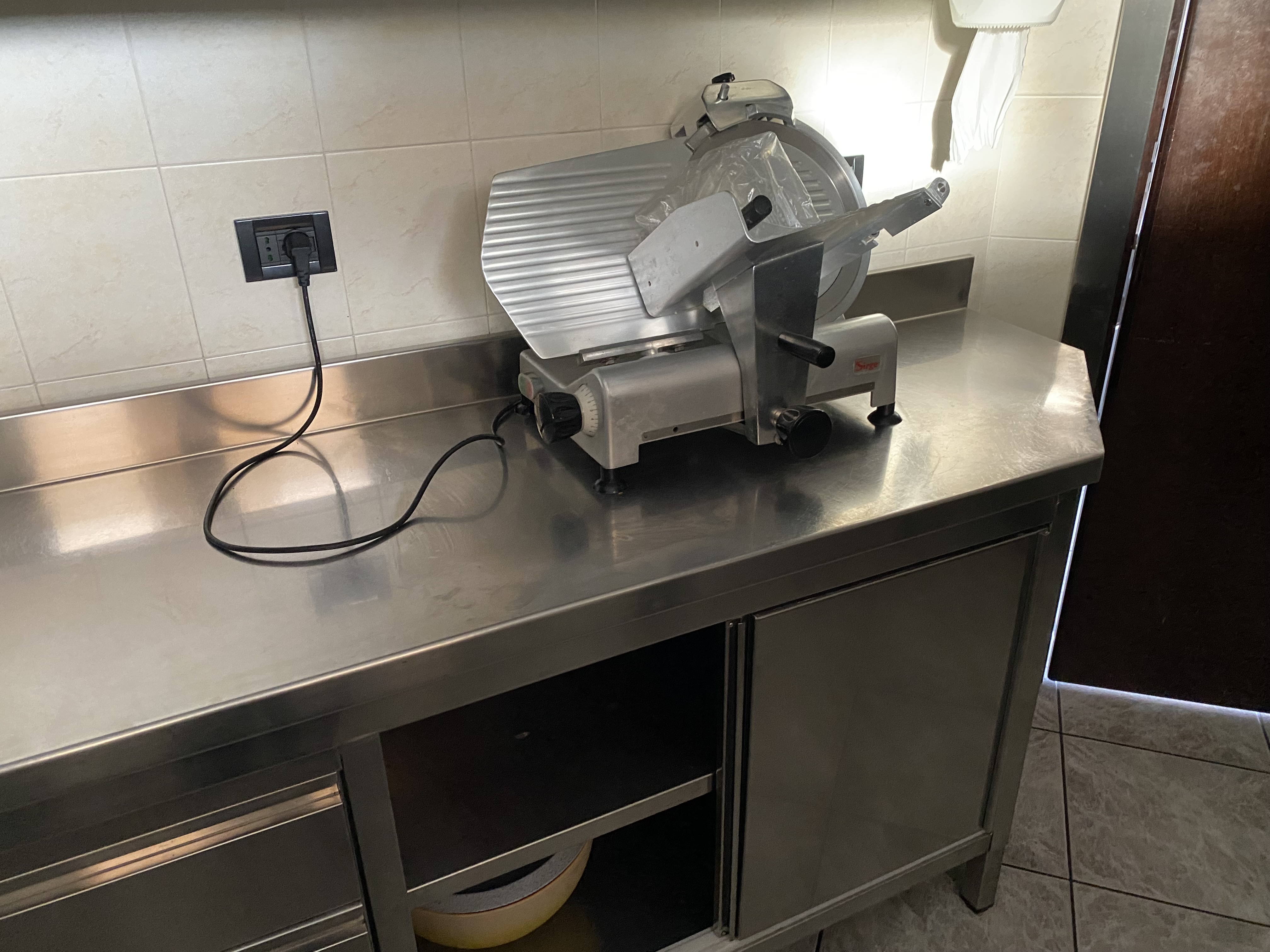 ATTREZZATURA BAR TAVOLA CALDA  in vendita - foto 5
