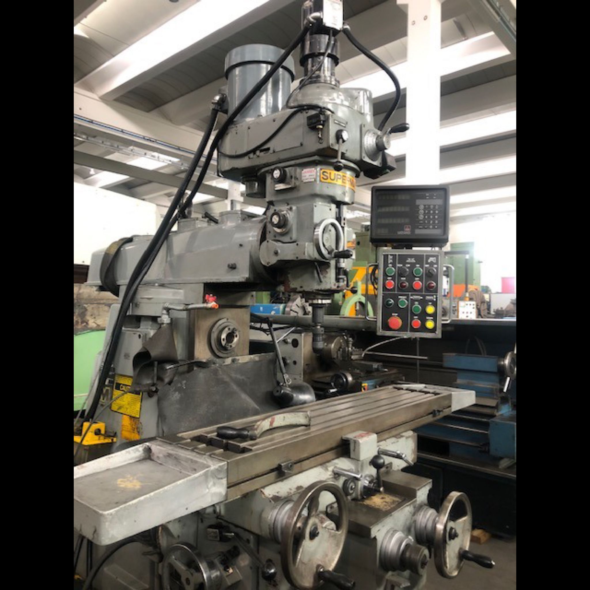 FRESATRICE SUPERMAX YCM 208 in vendita - foto 1