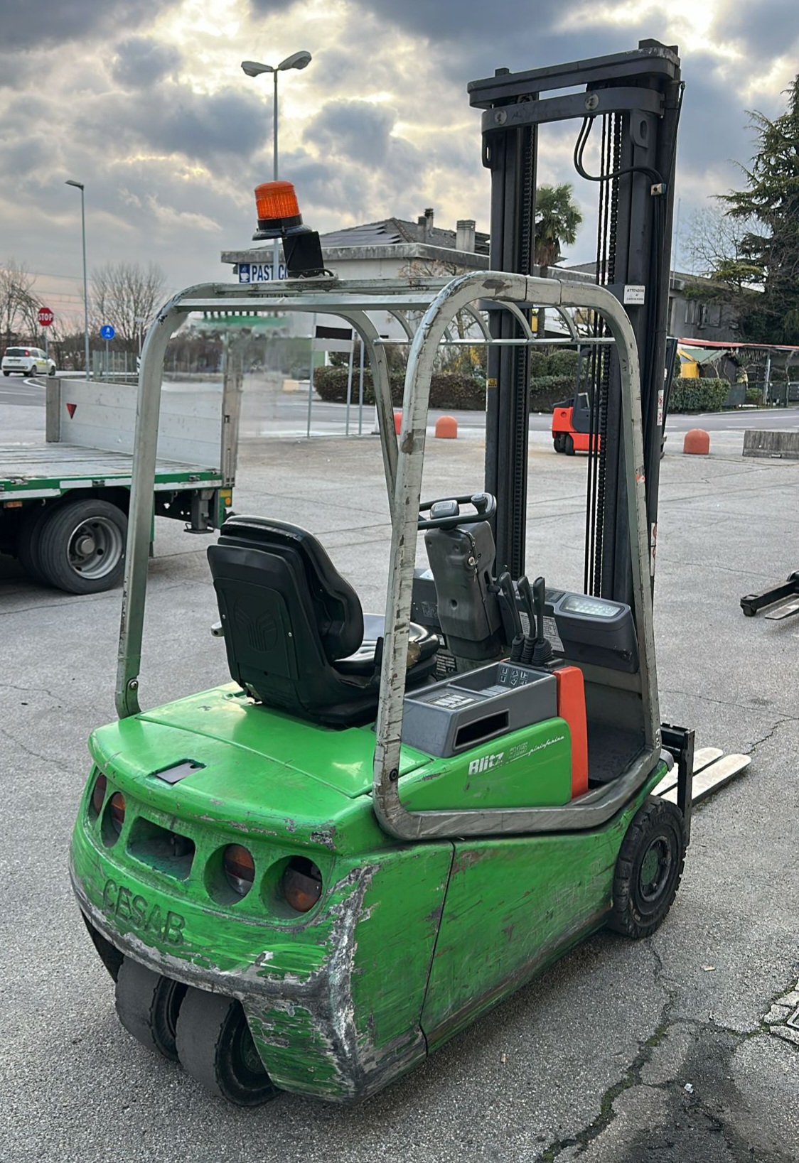 Carrello Elevatore cesab in vendita - foto 3