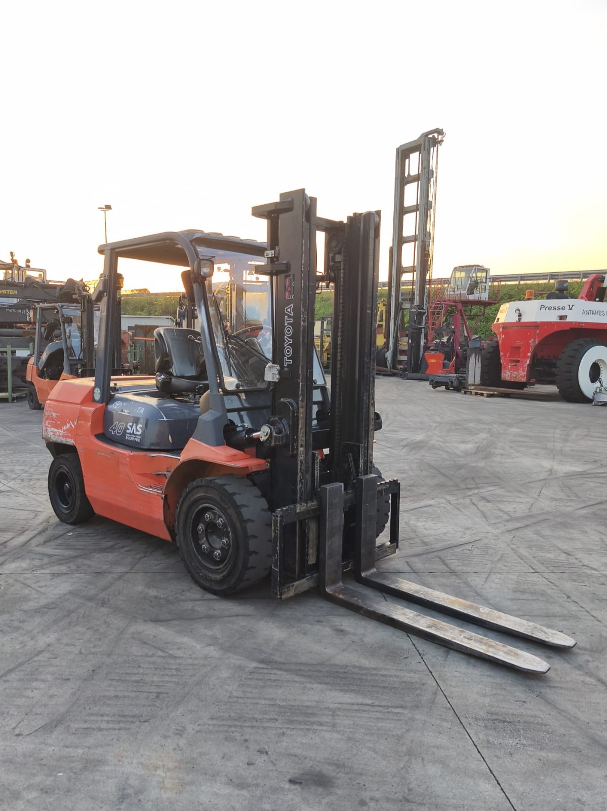 Carrelli elevatori in vendita