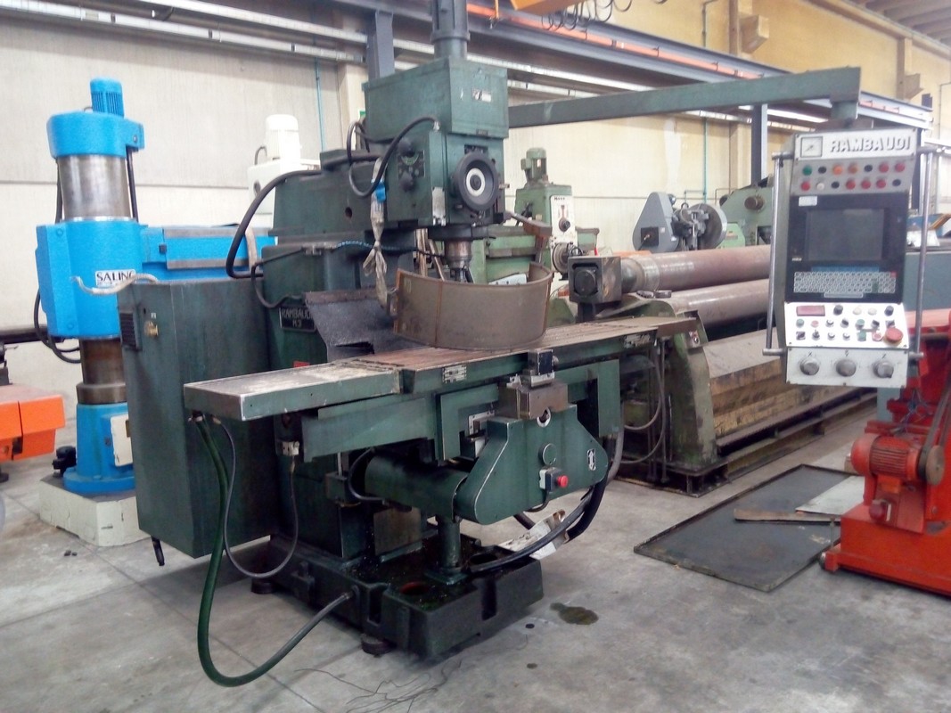 VENDO FRESATRICE A CNC RAMBAUDI MOD. M 3P NC in vendita - foto 2