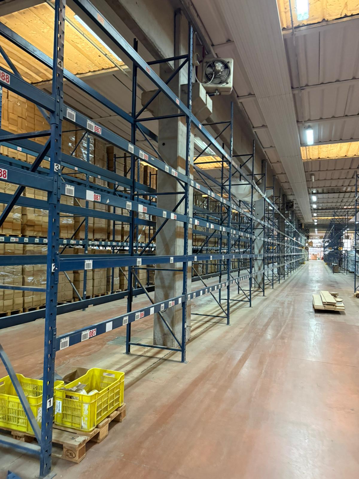 Scaffalature in vendita