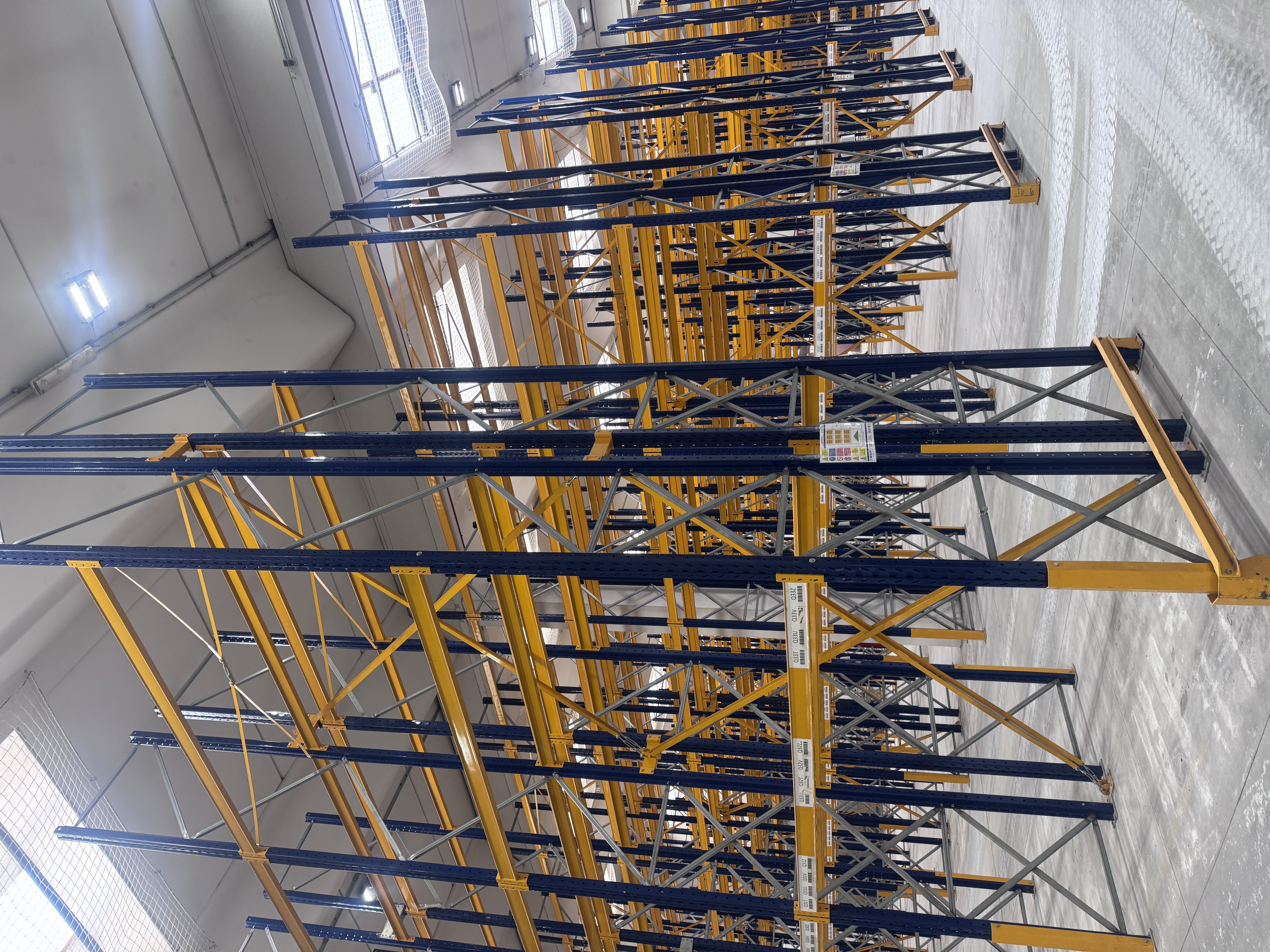 Scaffalatura antisismica  in vendita - foto 1