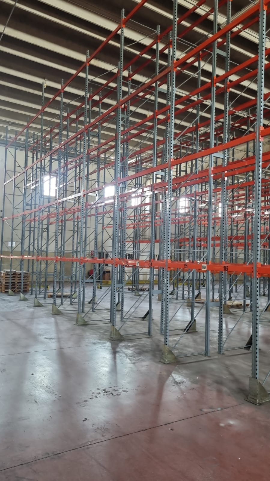 Scaffalature e soppalchi  in vendita - foto 3