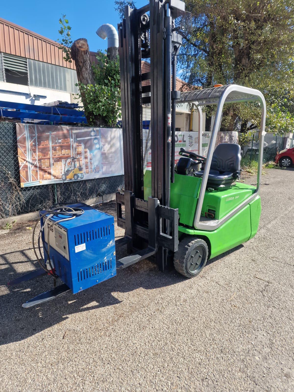 Traspallet e stoccatori in vendita - foto 1