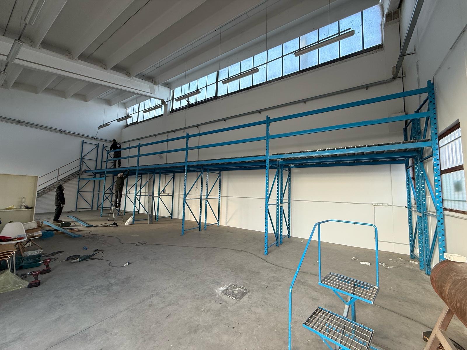 Scaffalatura metallica  in vendita - foto 2