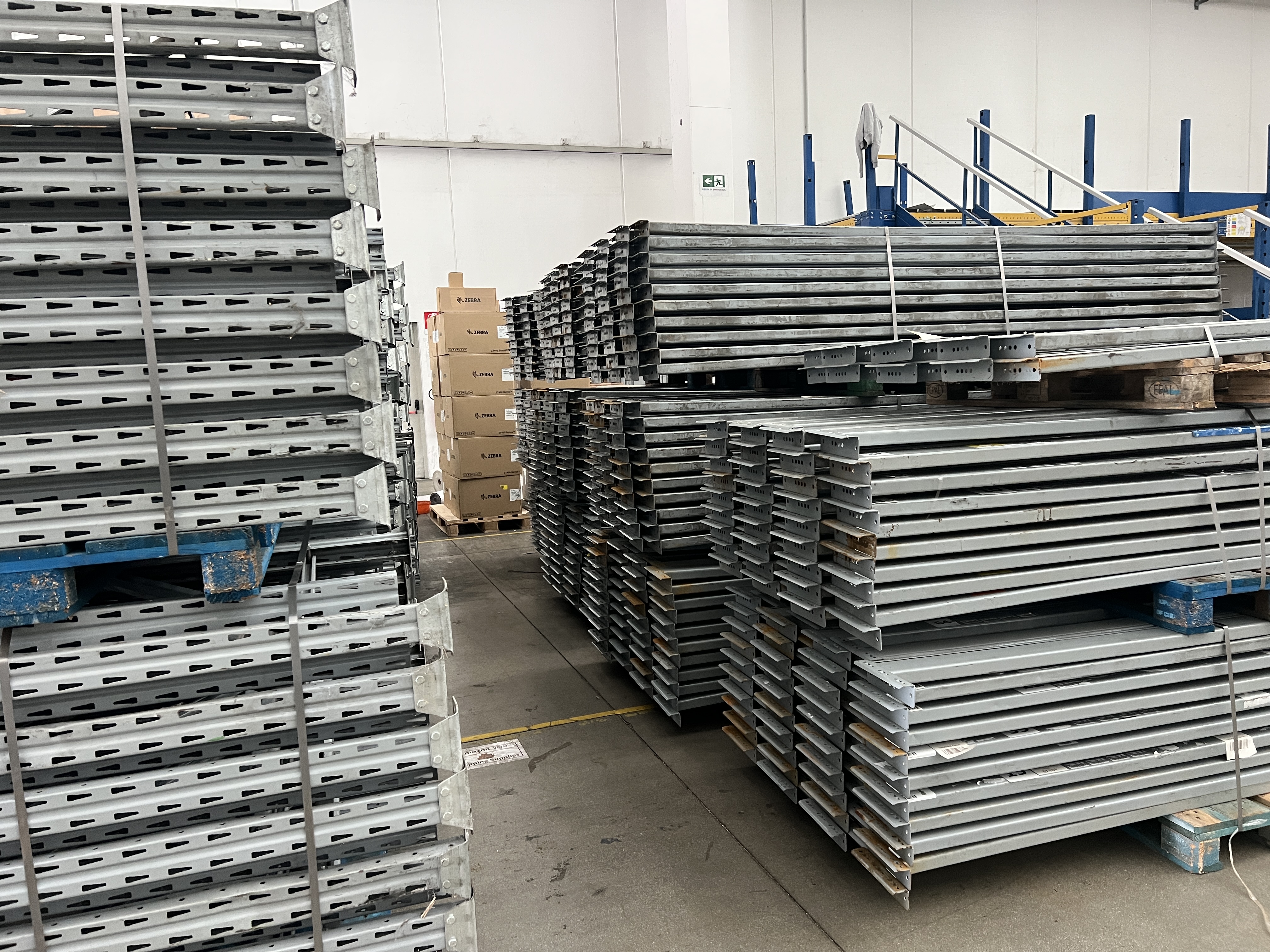 Acquisto scaffalatura  in vendita - foto 1