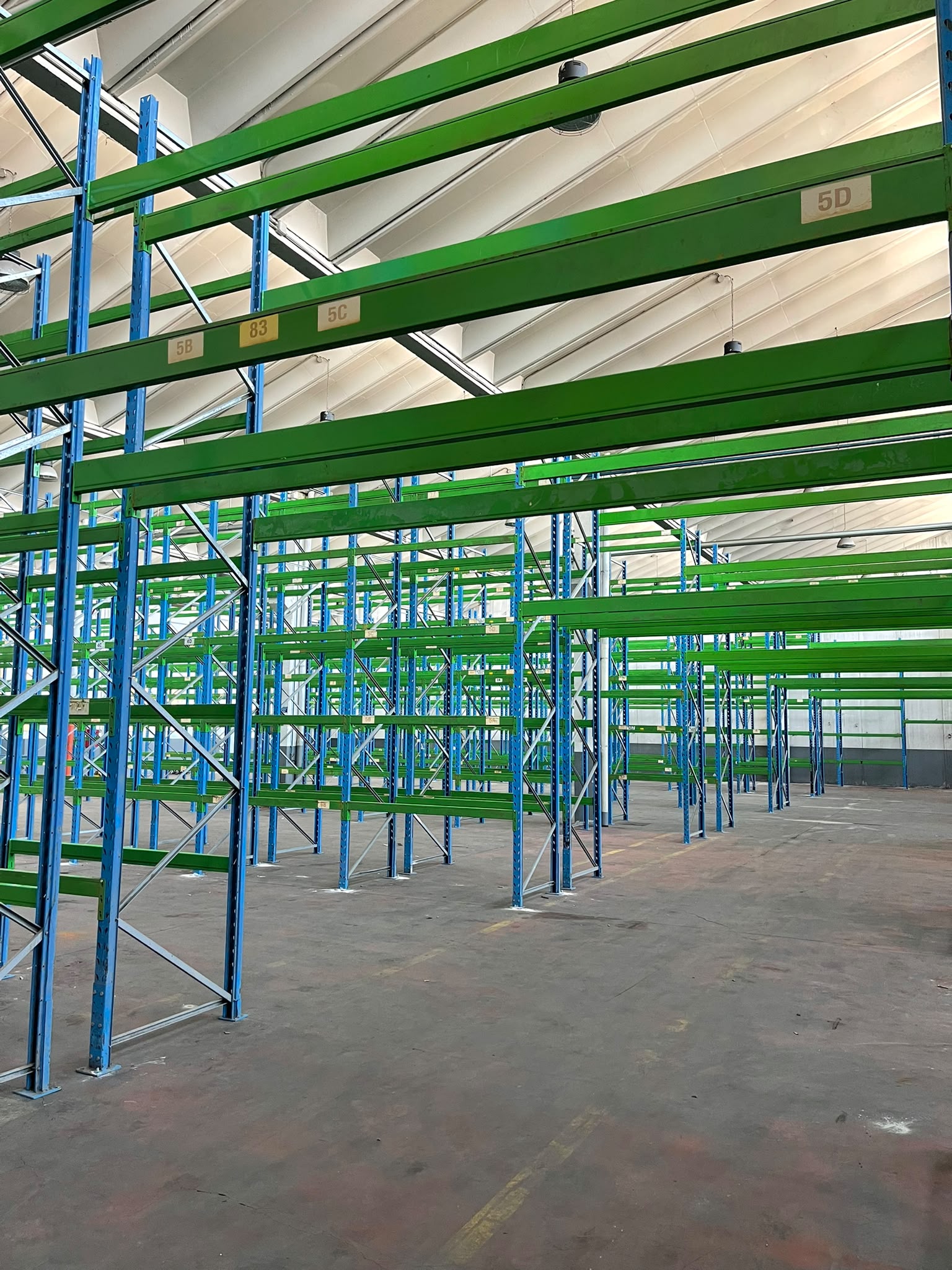 Scaffalature in vendita