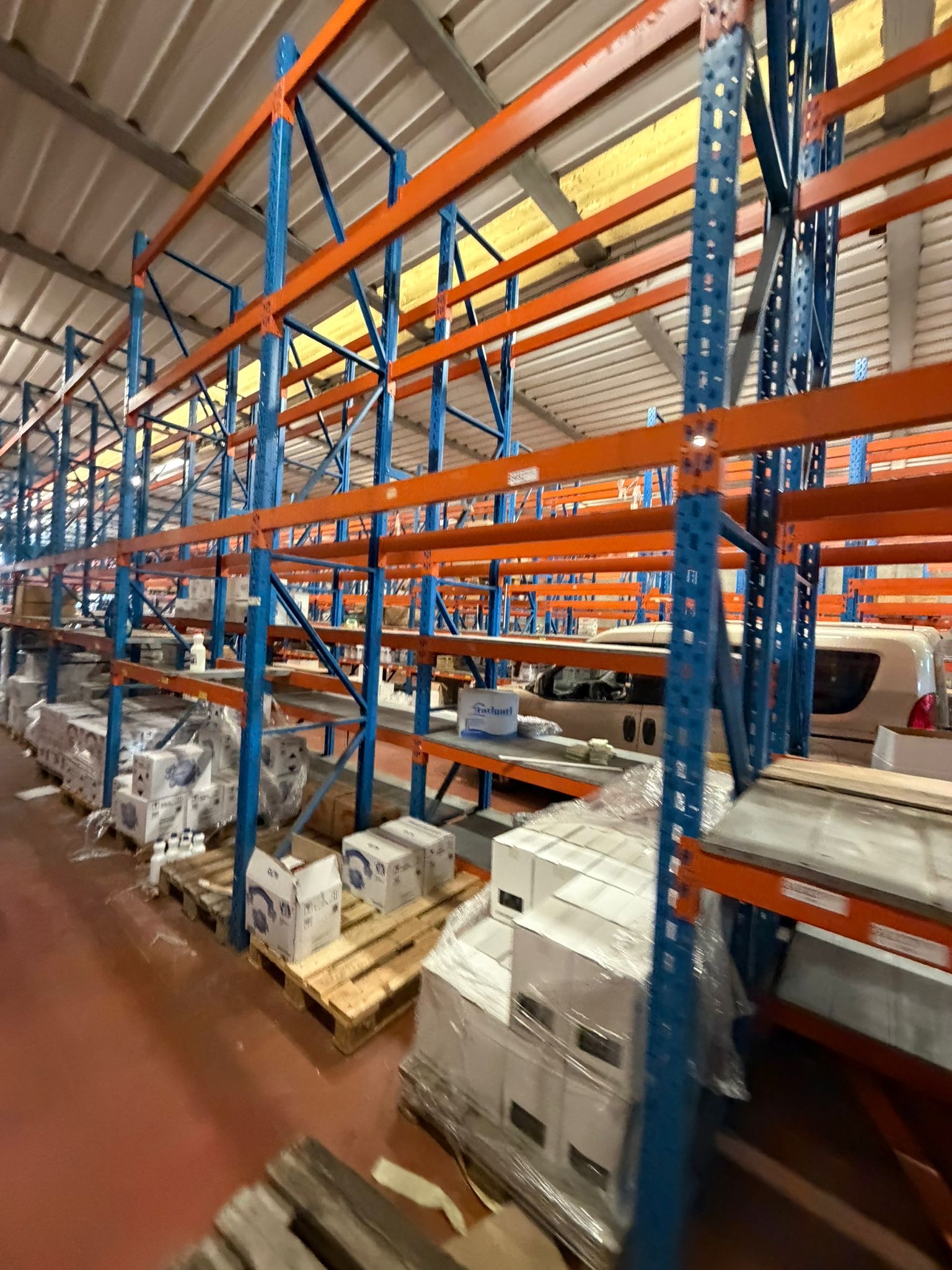 Scaffalature e muletti  in vendita - foto 3