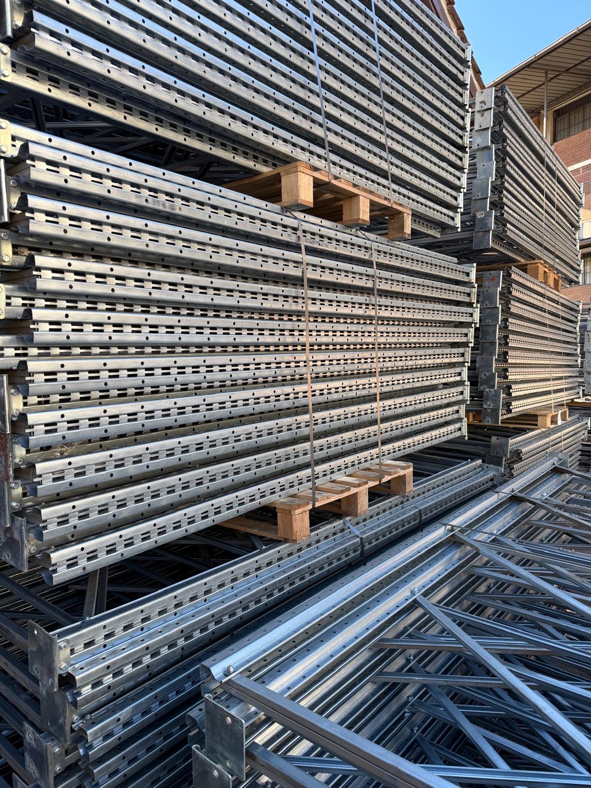 Vendita scaffalature usate  in vendita - foto 1