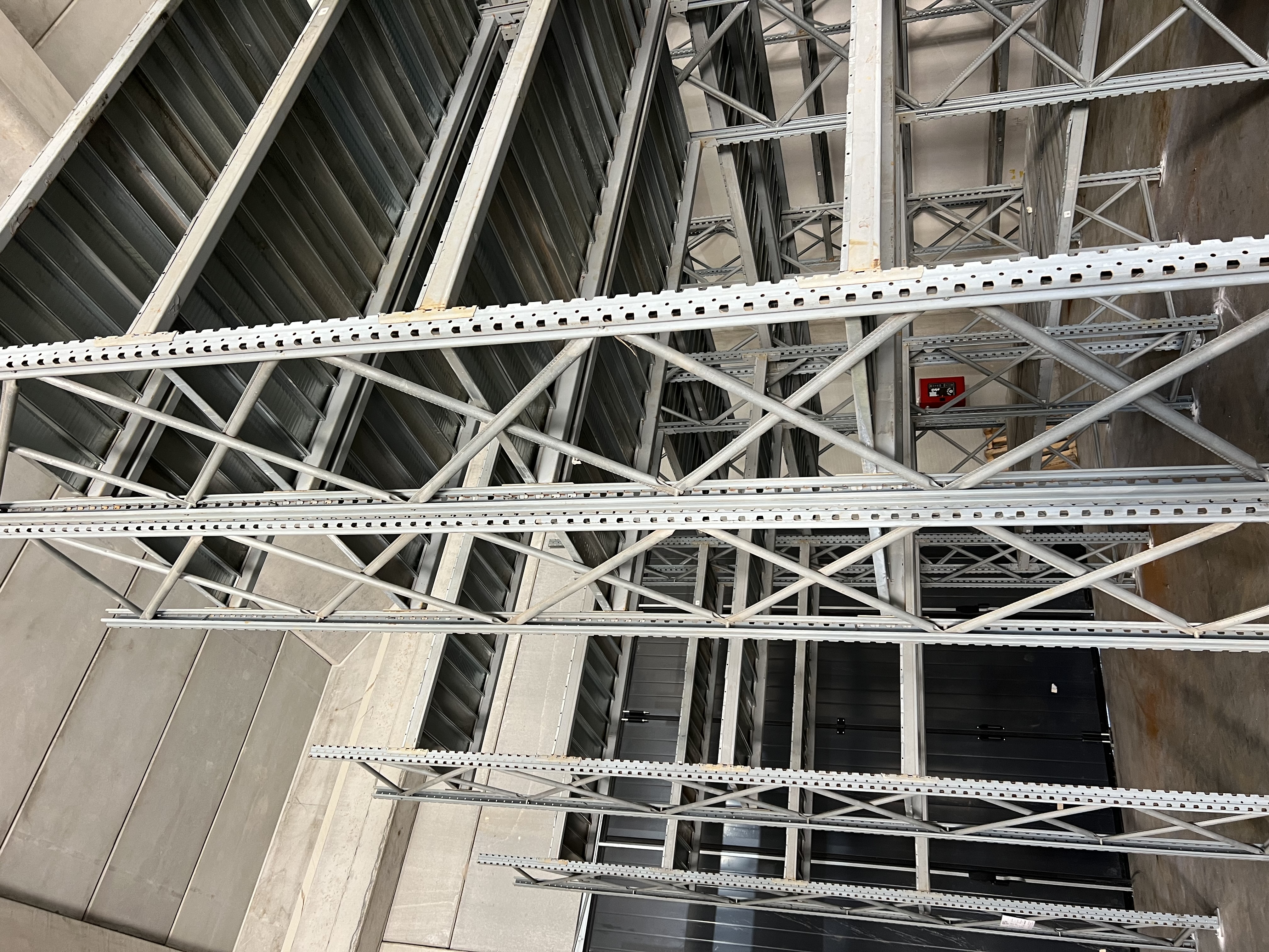 Vendita scaffalatura  in vendita - foto 2