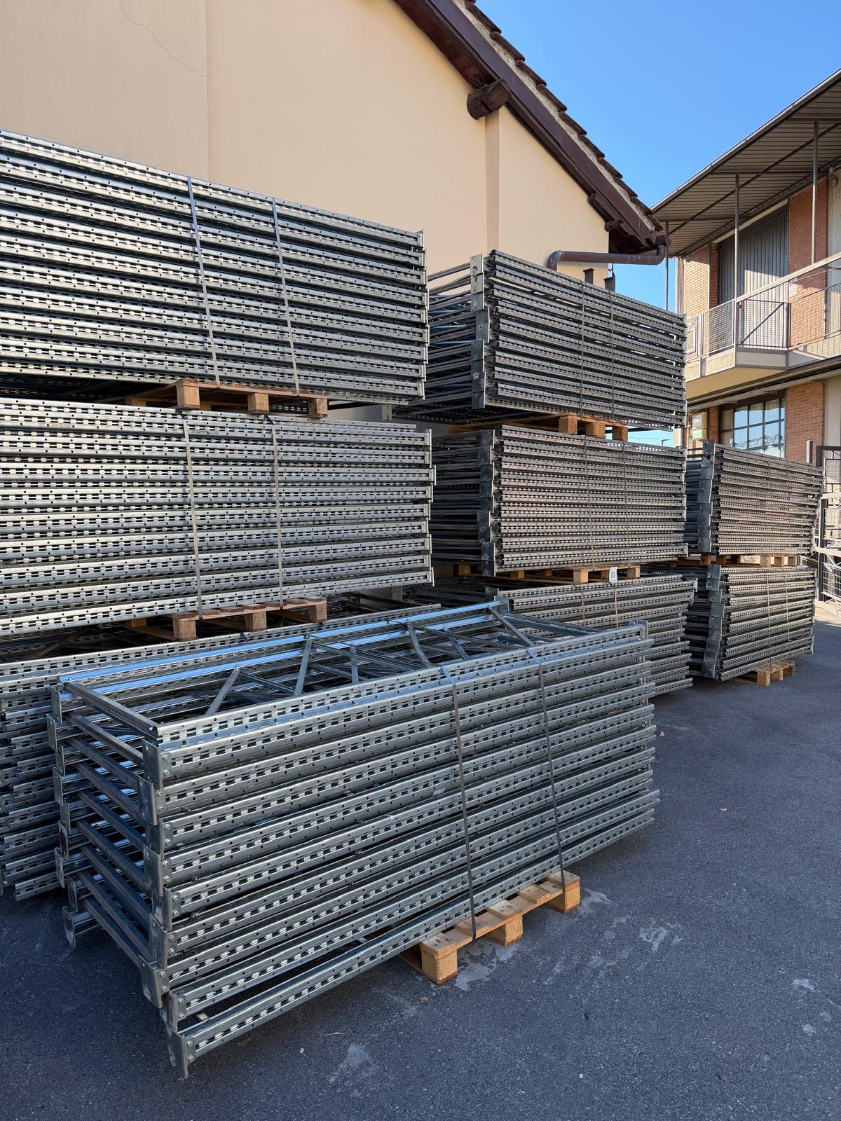 Vendita scaffalature usate  in vendita - foto 2