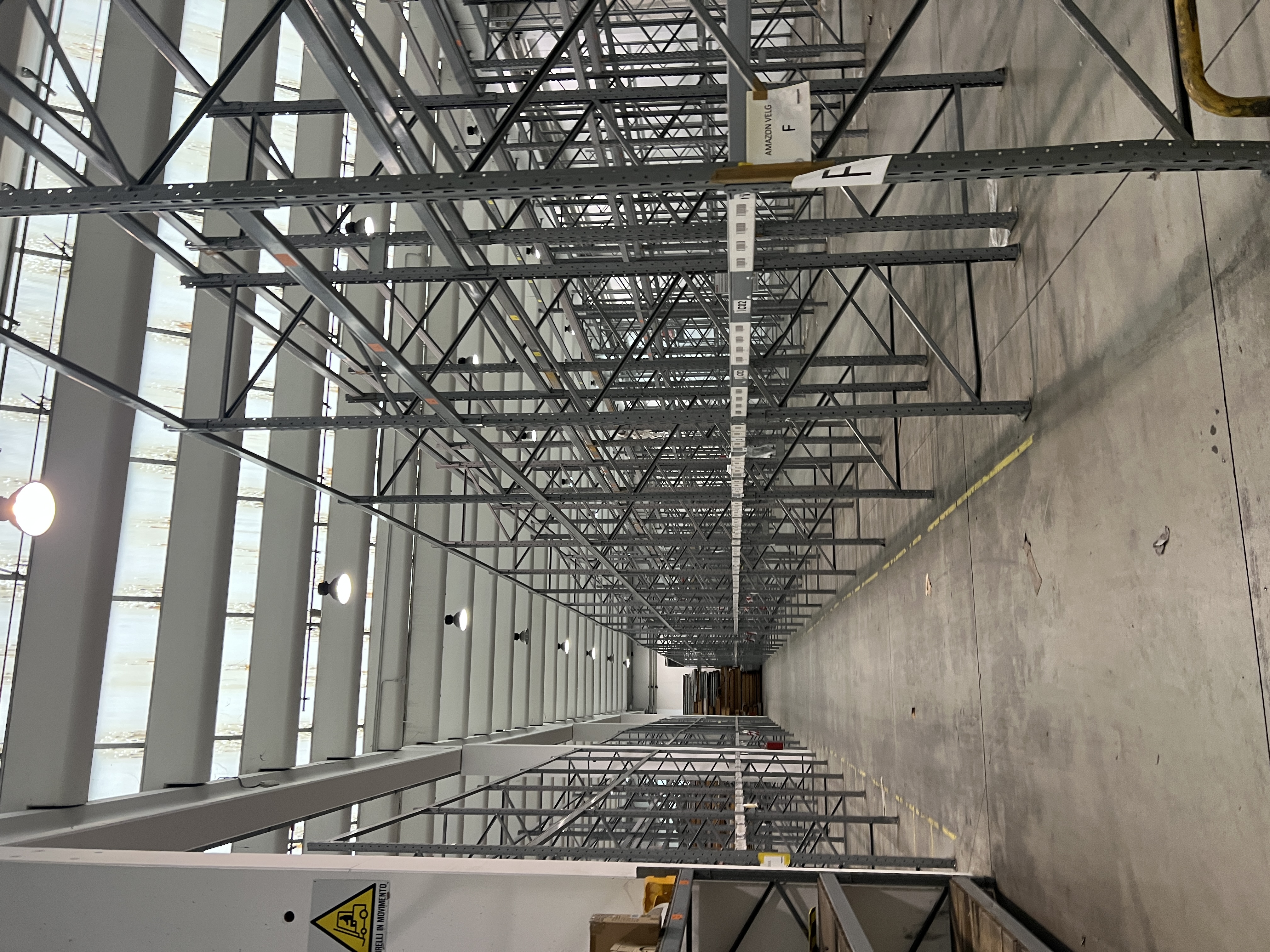 Scaffalature in vendita