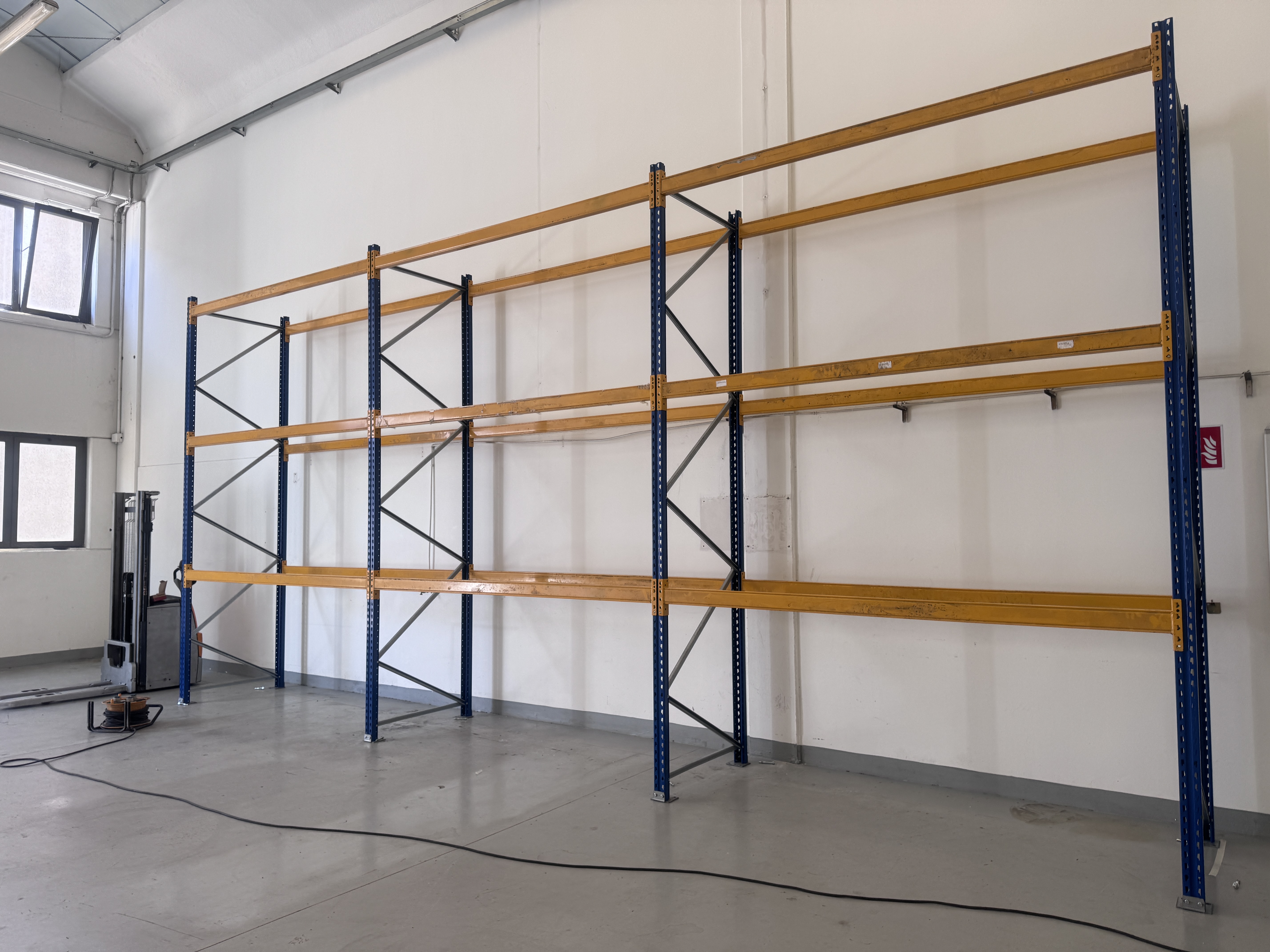 Scaffalatura industriale usata  in vendita - foto 1