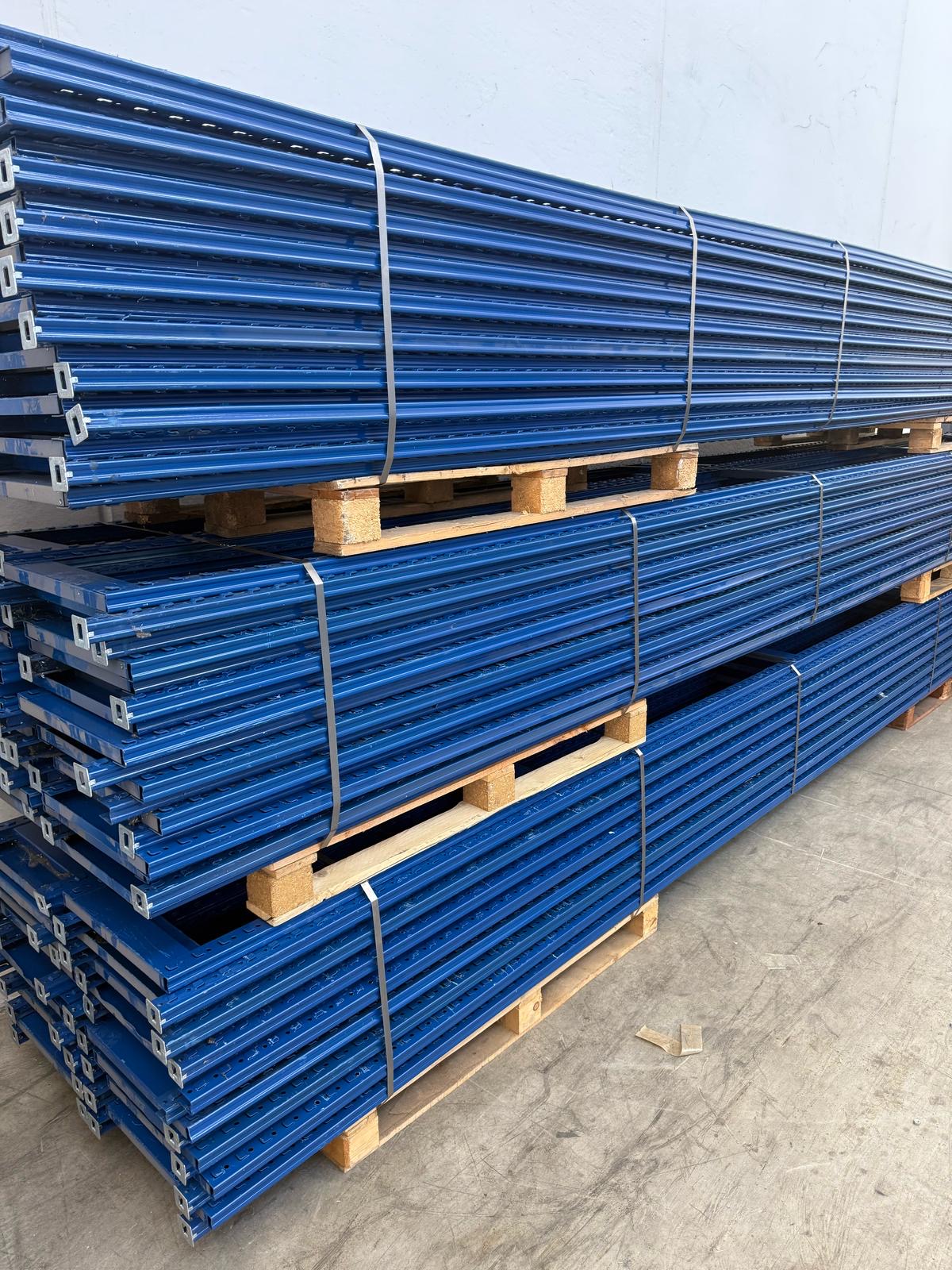 Scaffalature in vendita