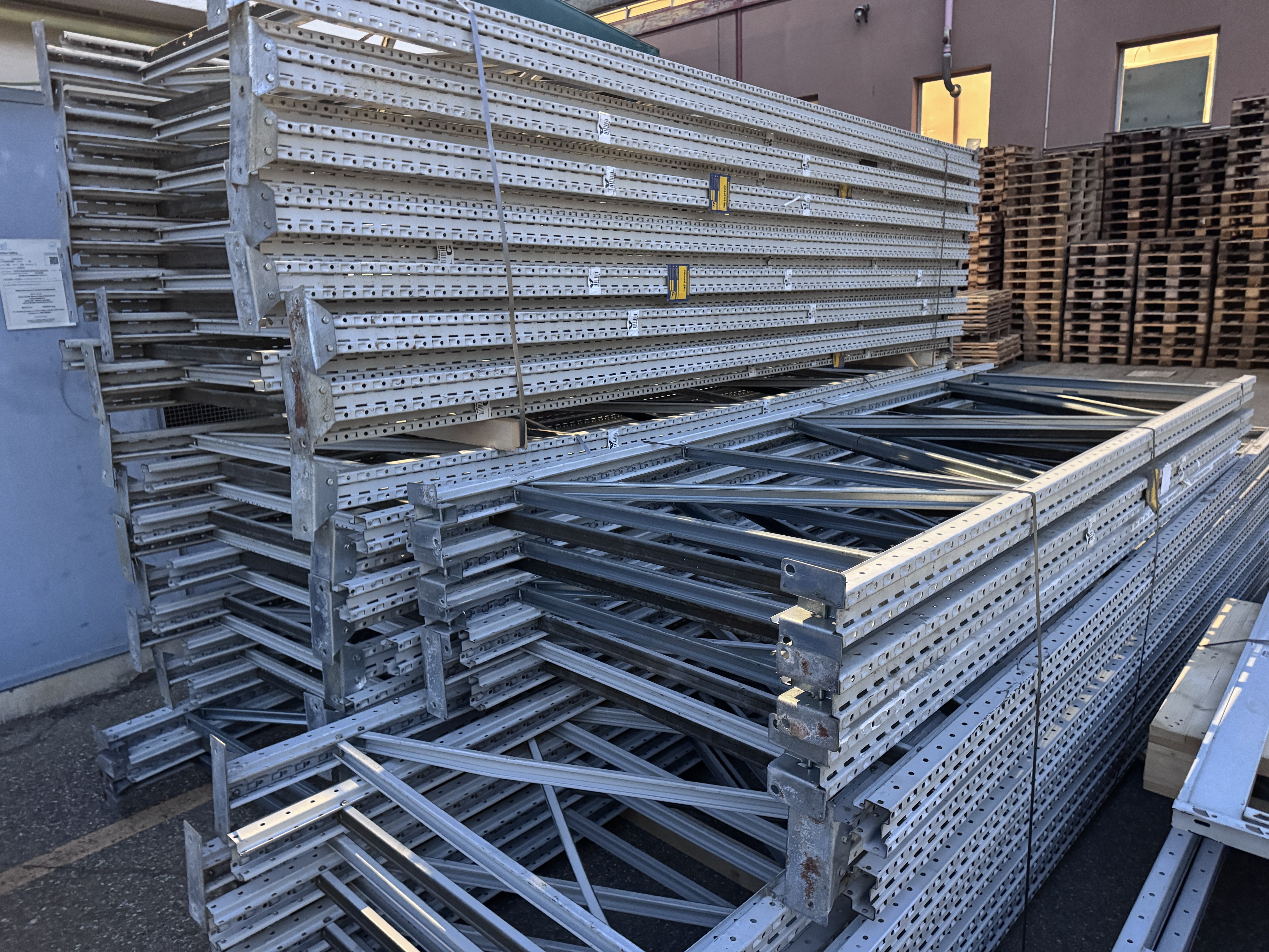 Scaffalature in vendita