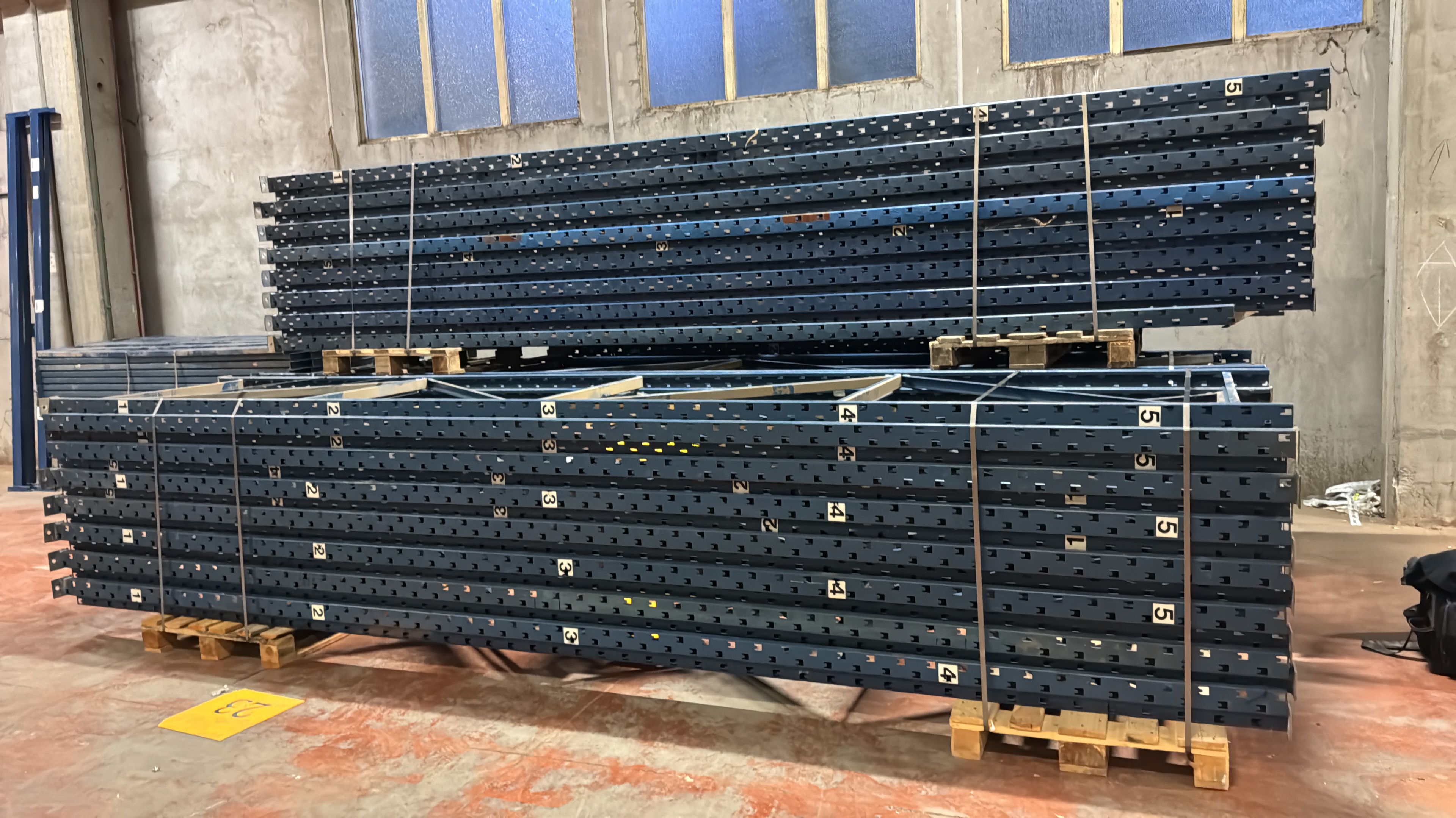 Vendo scaffalature  in vendita - foto 2