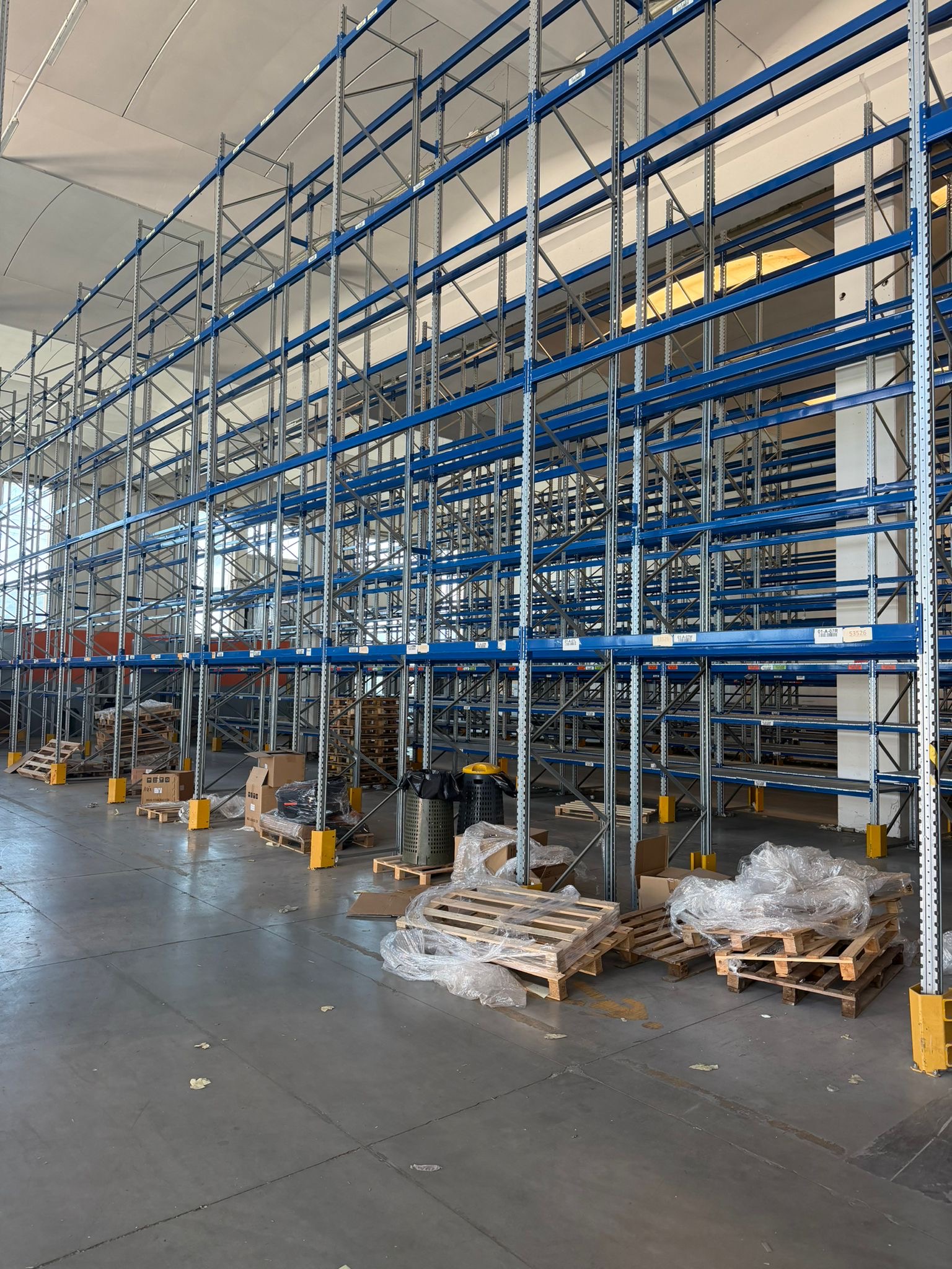 Scaffalature in vendita