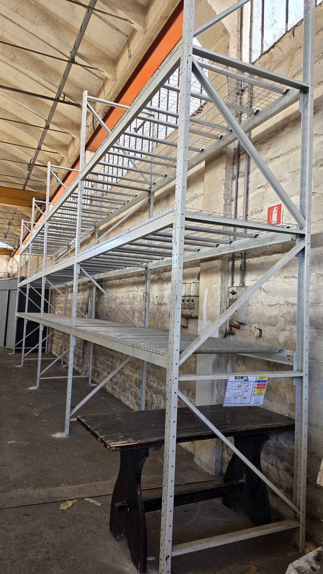 Scaffalature in vendita