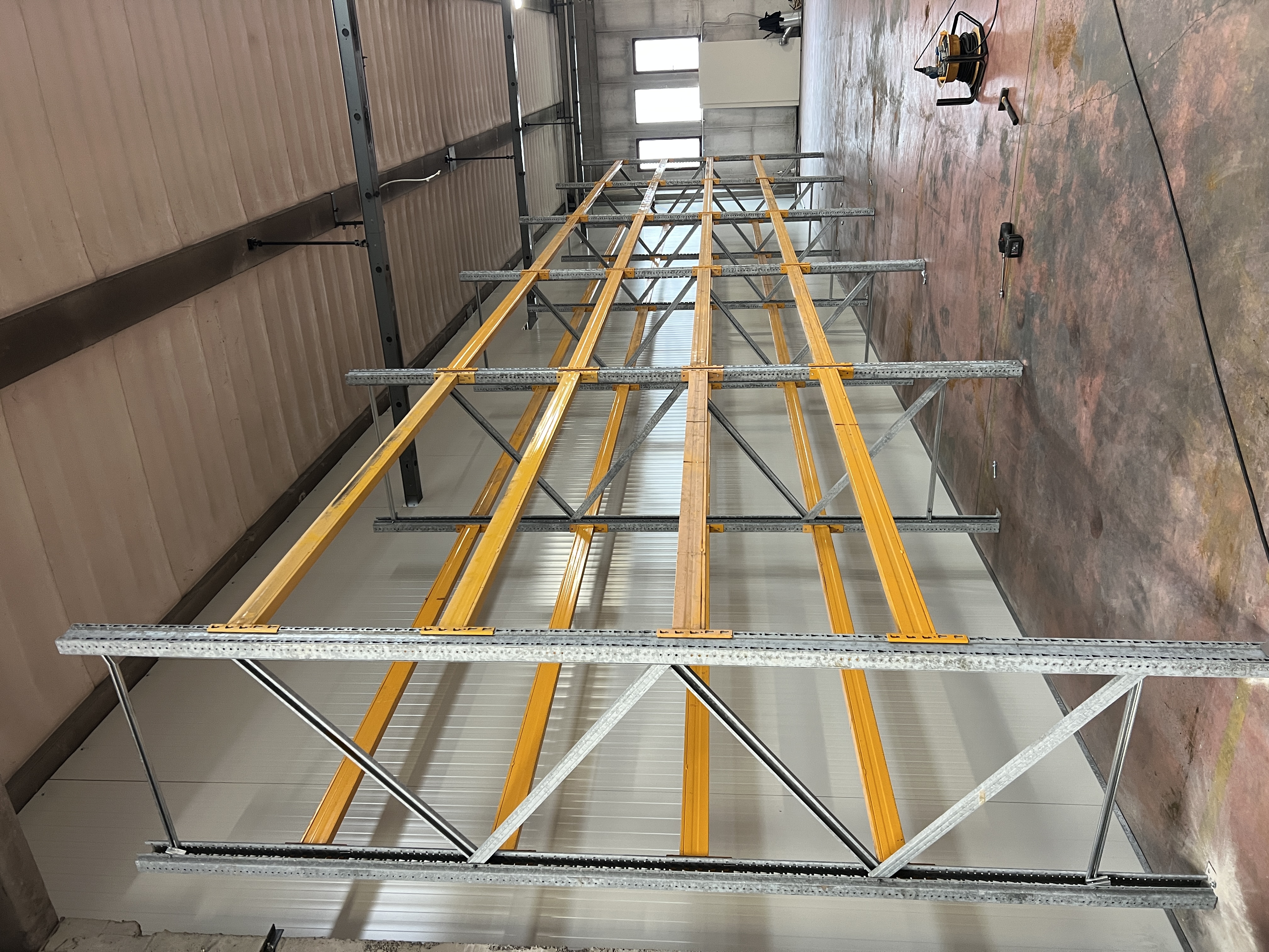 Vendo scaffali metallici  in vendita - foto 3