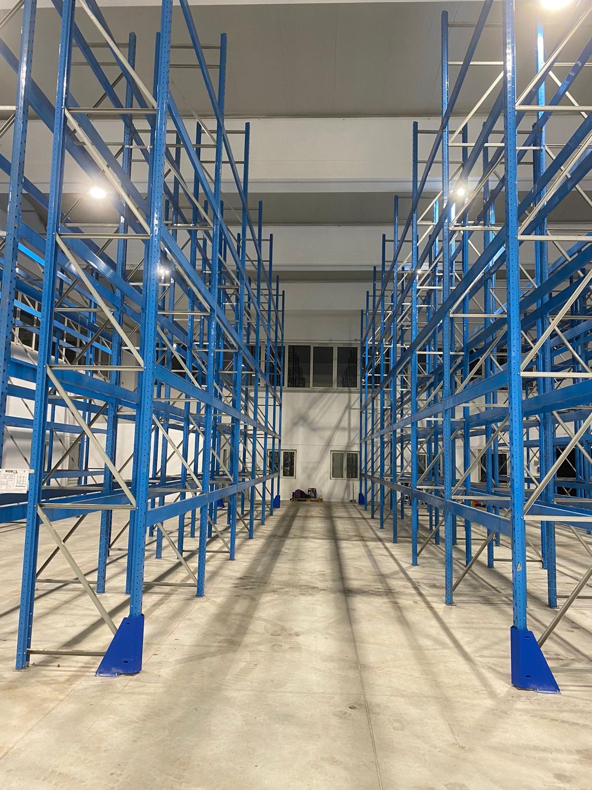 Scaffalature in vendita