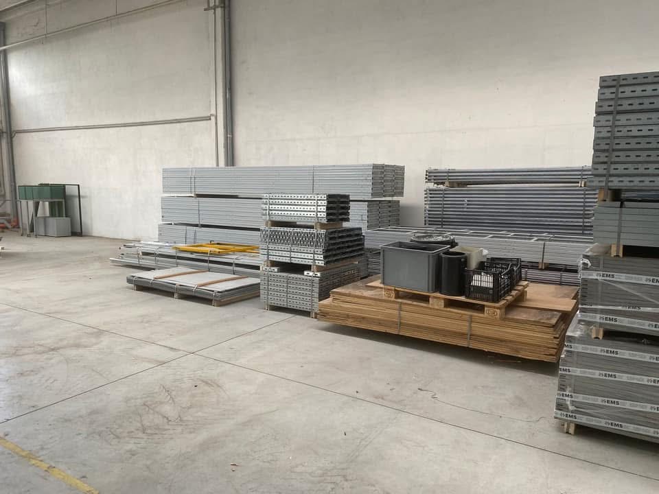 Scaffalatura vario genere  in vendita - foto 2
