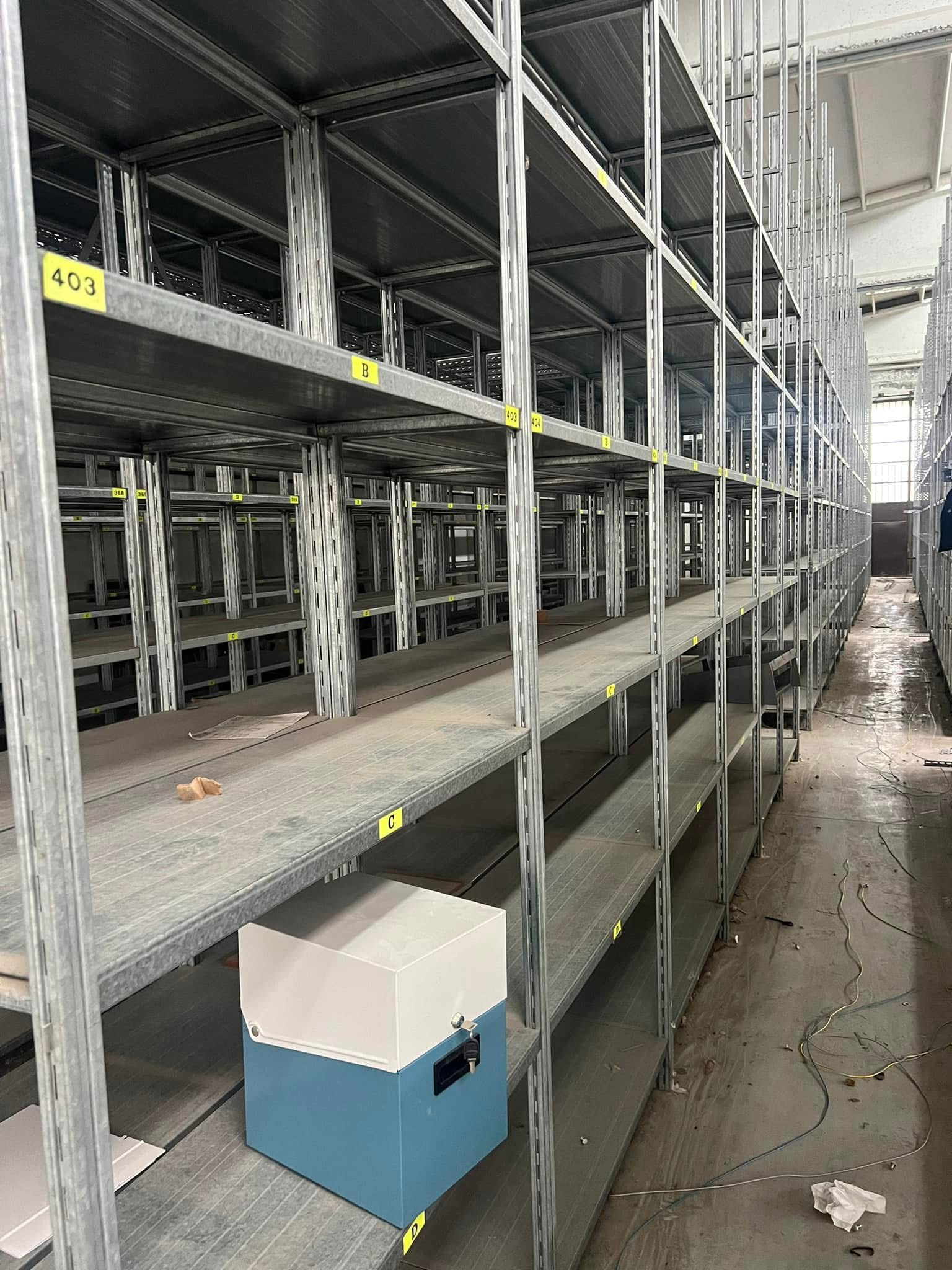 Scaffalatura robusta  in vendita - foto 1