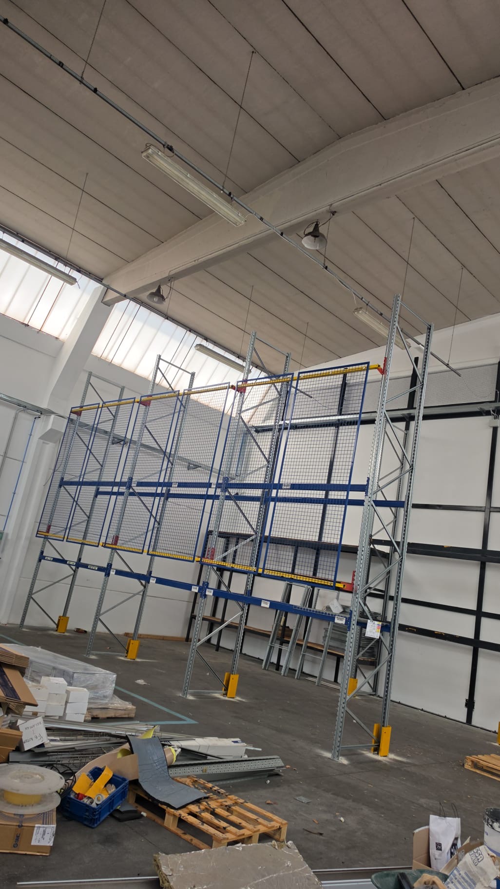 Scaffalature in vendita