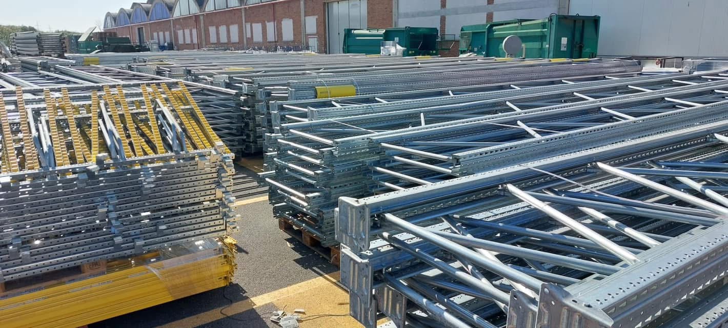 Scaffalature in vendita