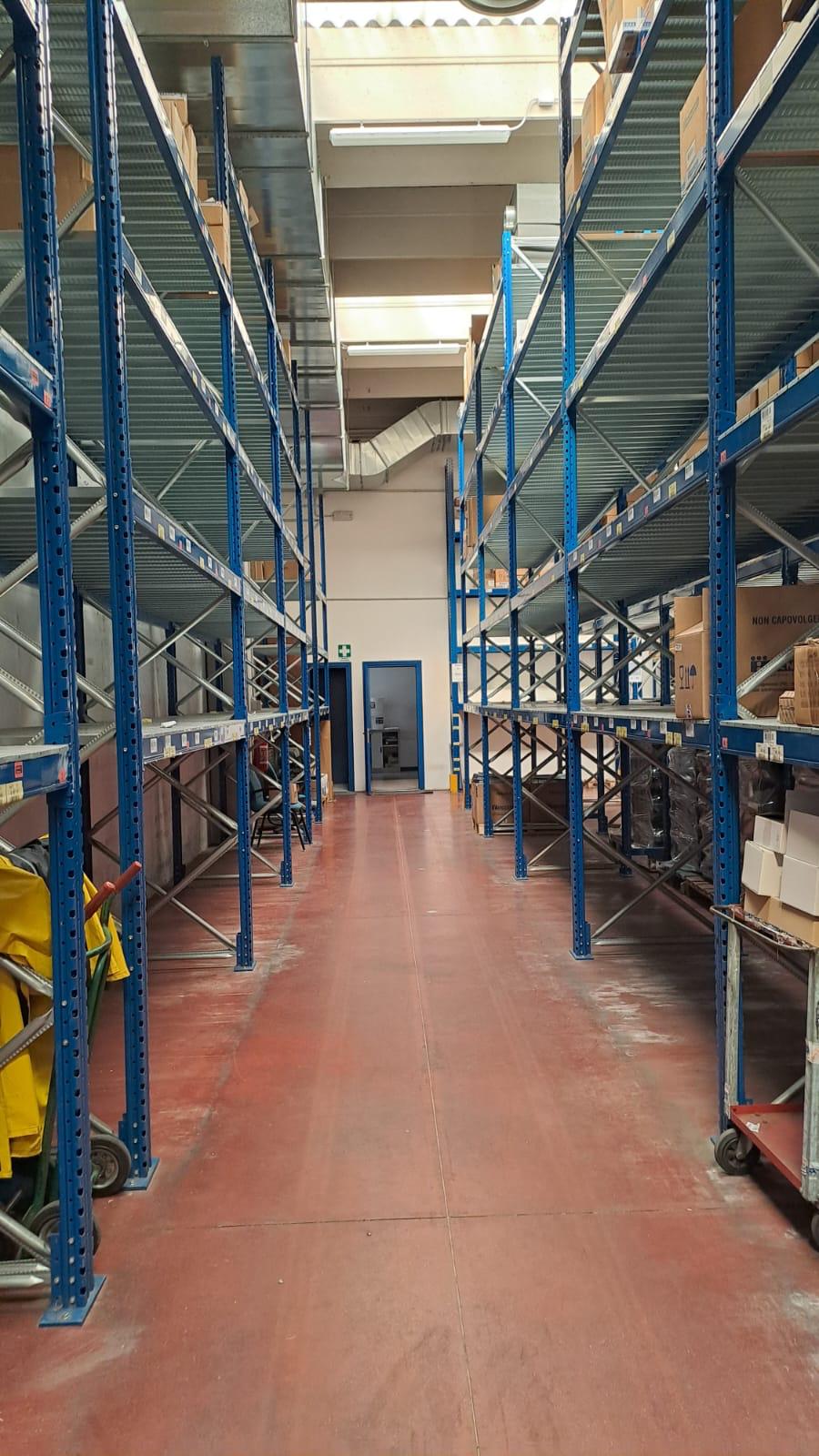 Scaffalature usate Napoli  in vendita - foto 1