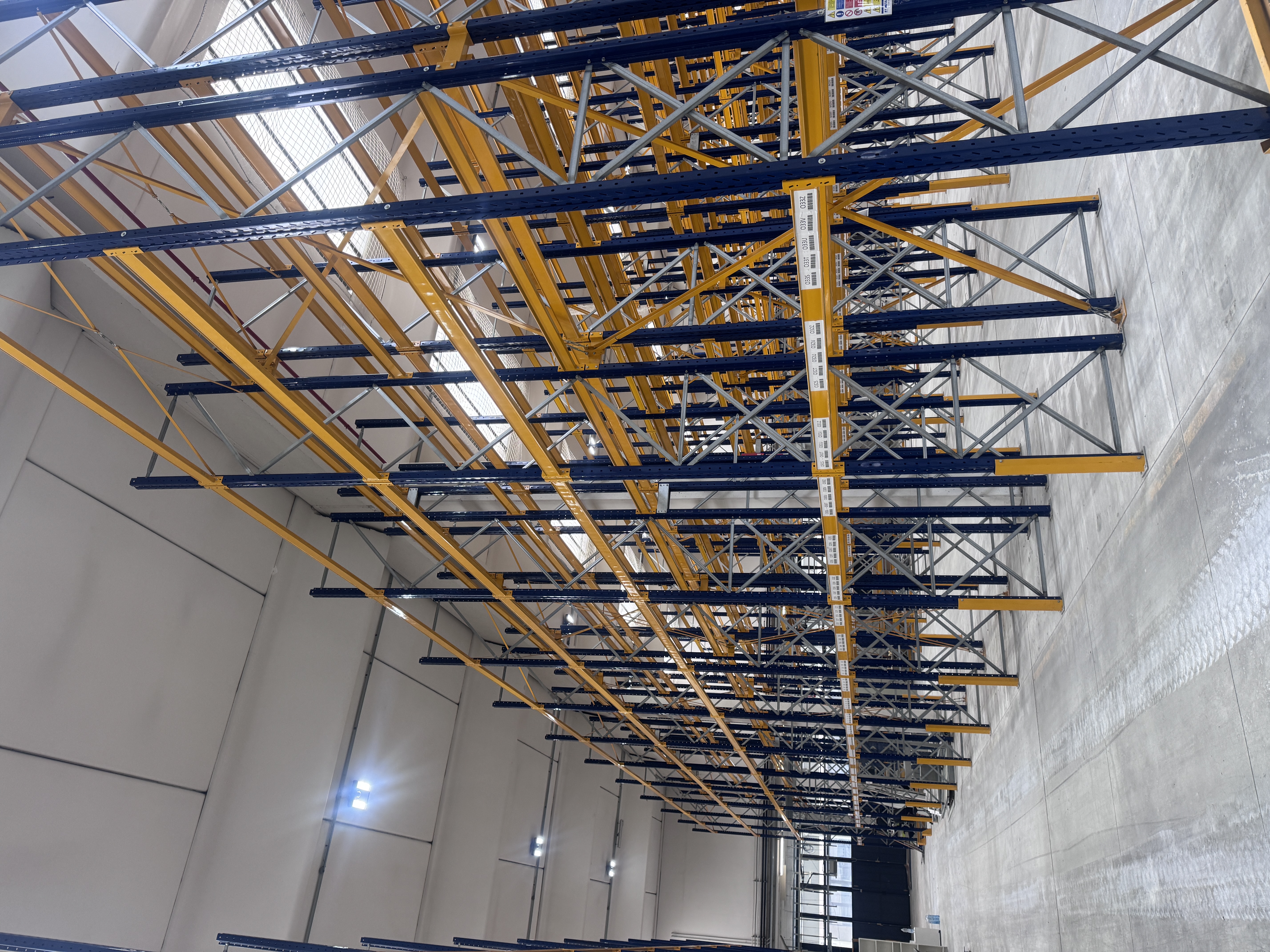 Scaffalatura antisismica  in vendita - foto 2