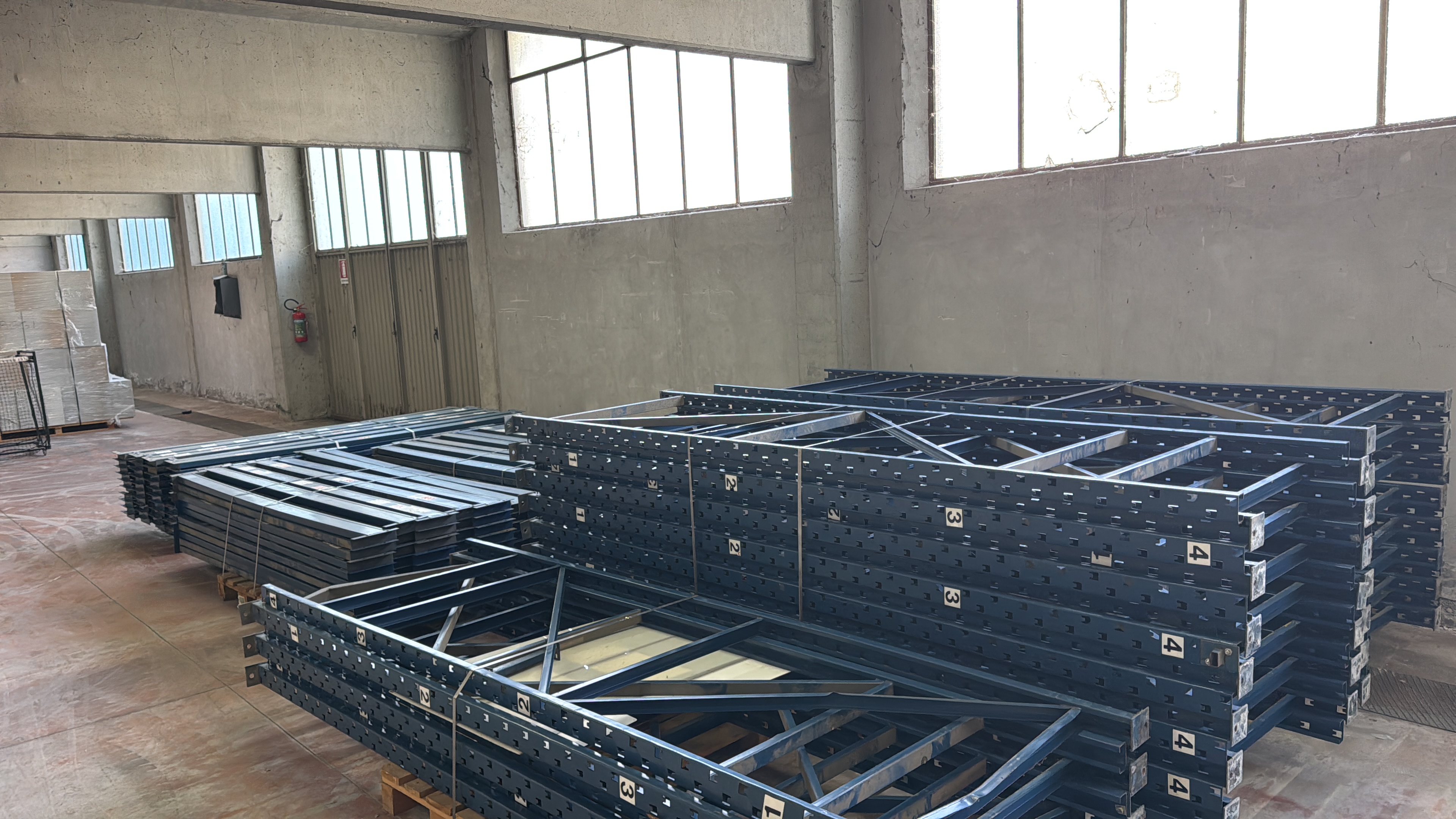 Scaffalatura usata in vendita  in vendita - foto 4