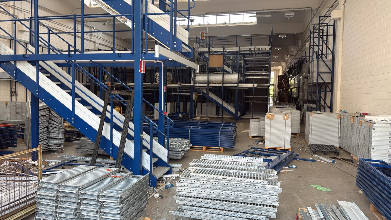 Scaffalatura usata  in vendita - foto 4
