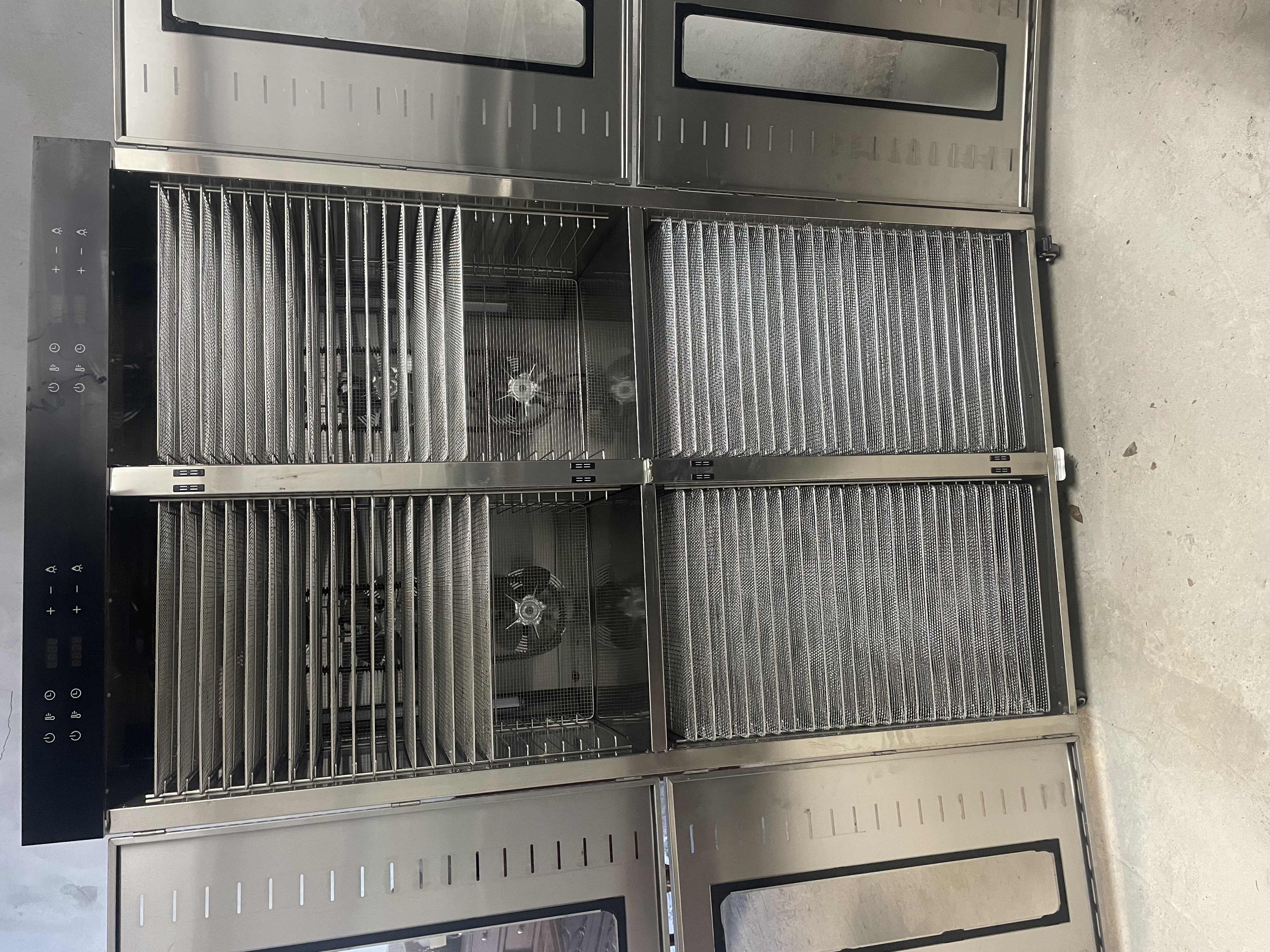 Essiccatore professionale per alimenti – 96  Teglie in vendita - foto 2