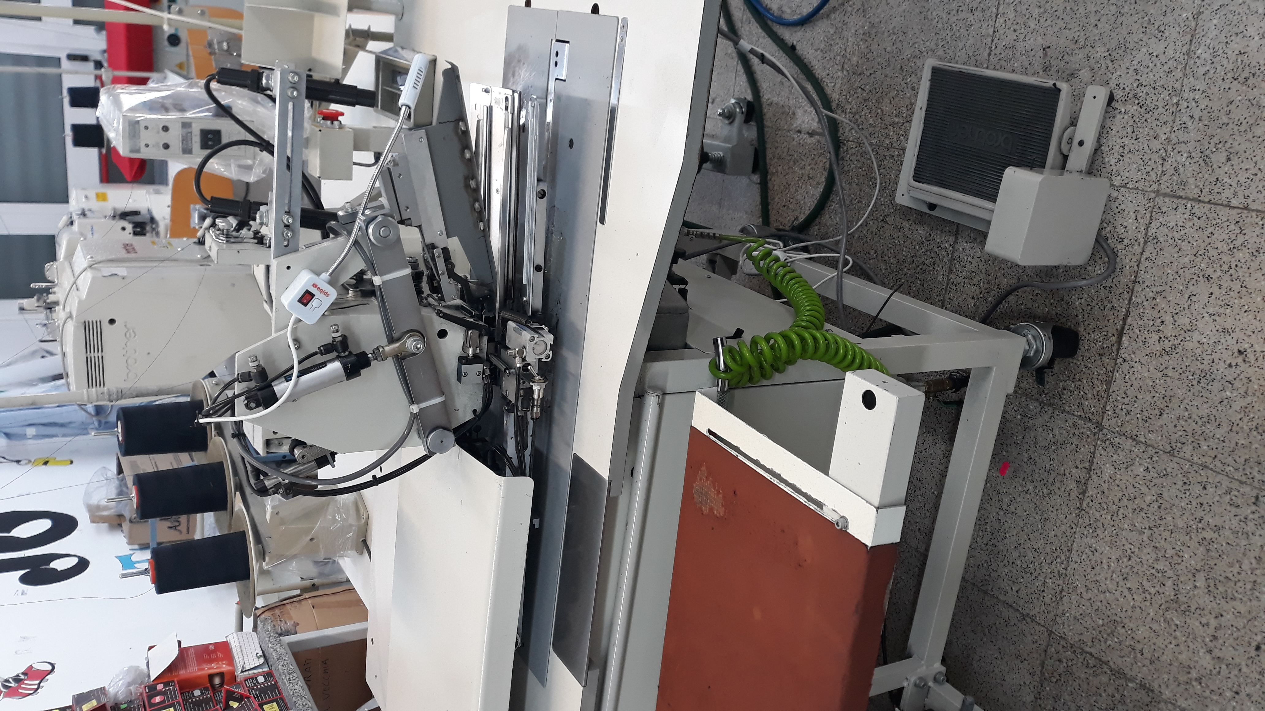 STENDITORE BULLMER COMPACT E400  in vendita - foto 10