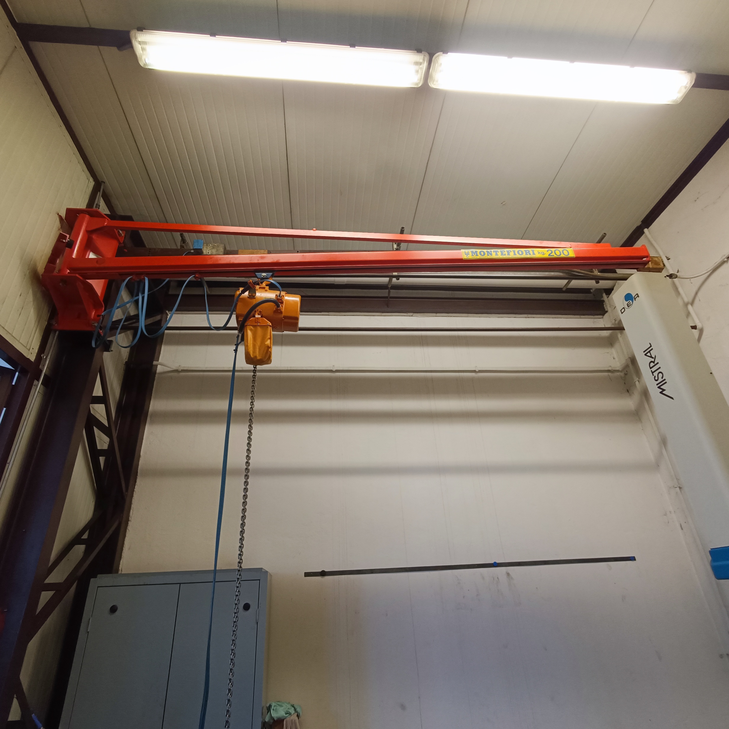 Bandiera gru con paranco 200 kg - L3000 in vendita - foto 1