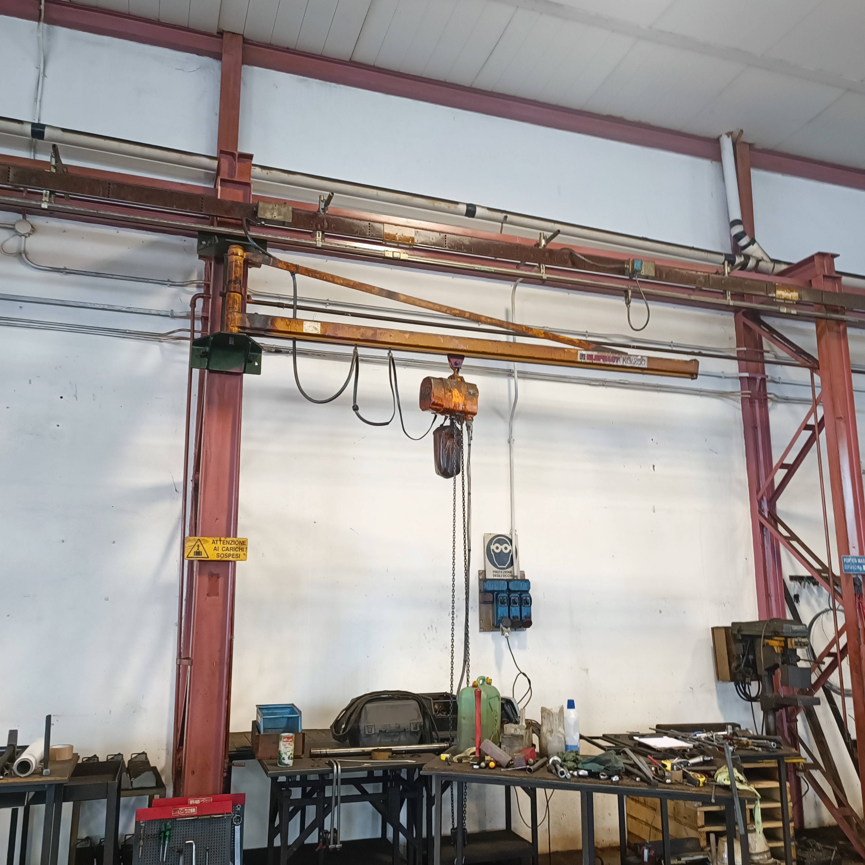 Attrezzatura officina in vendita