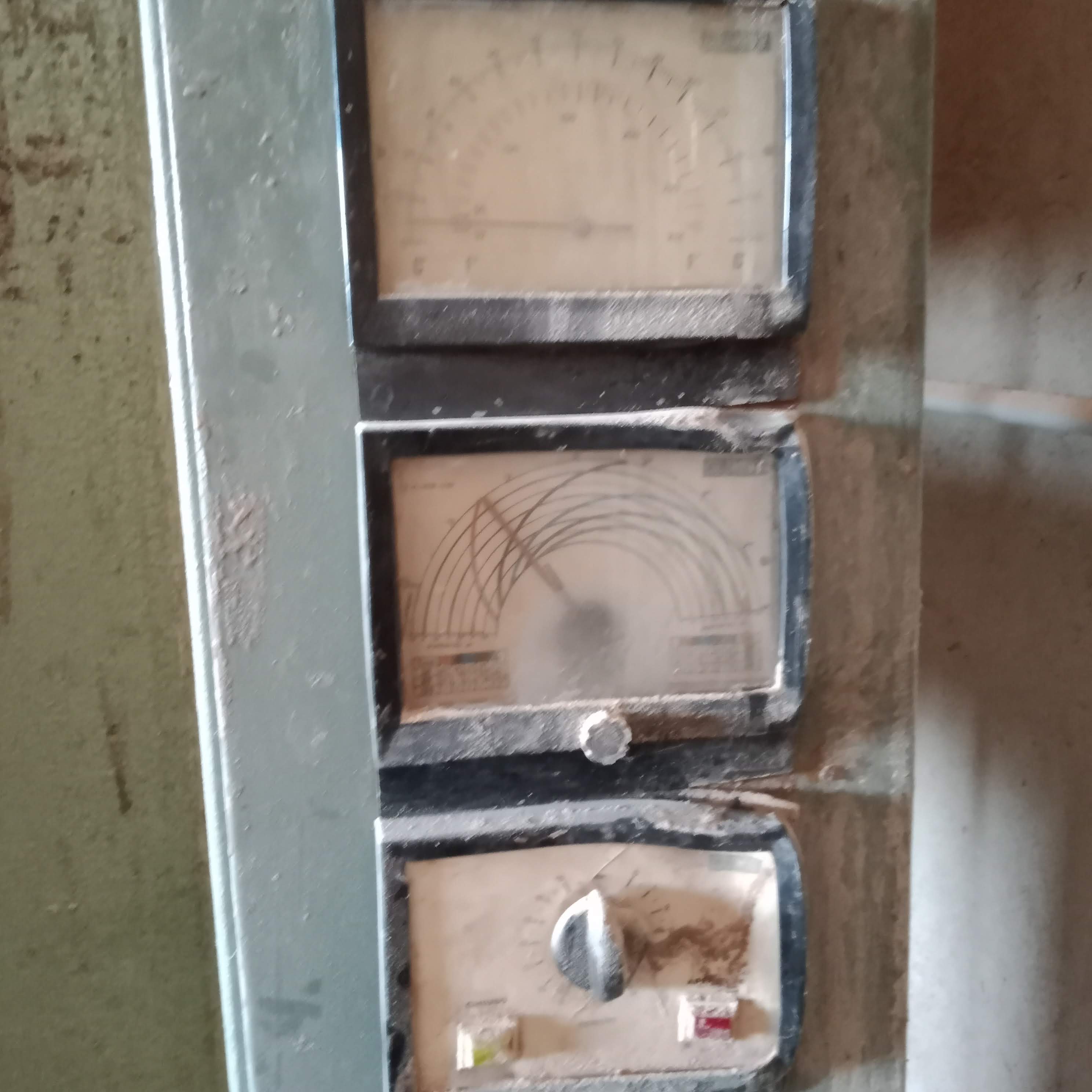 Pressa a caldo Colombo R. per legno e poliuretano in vendita - foto 5