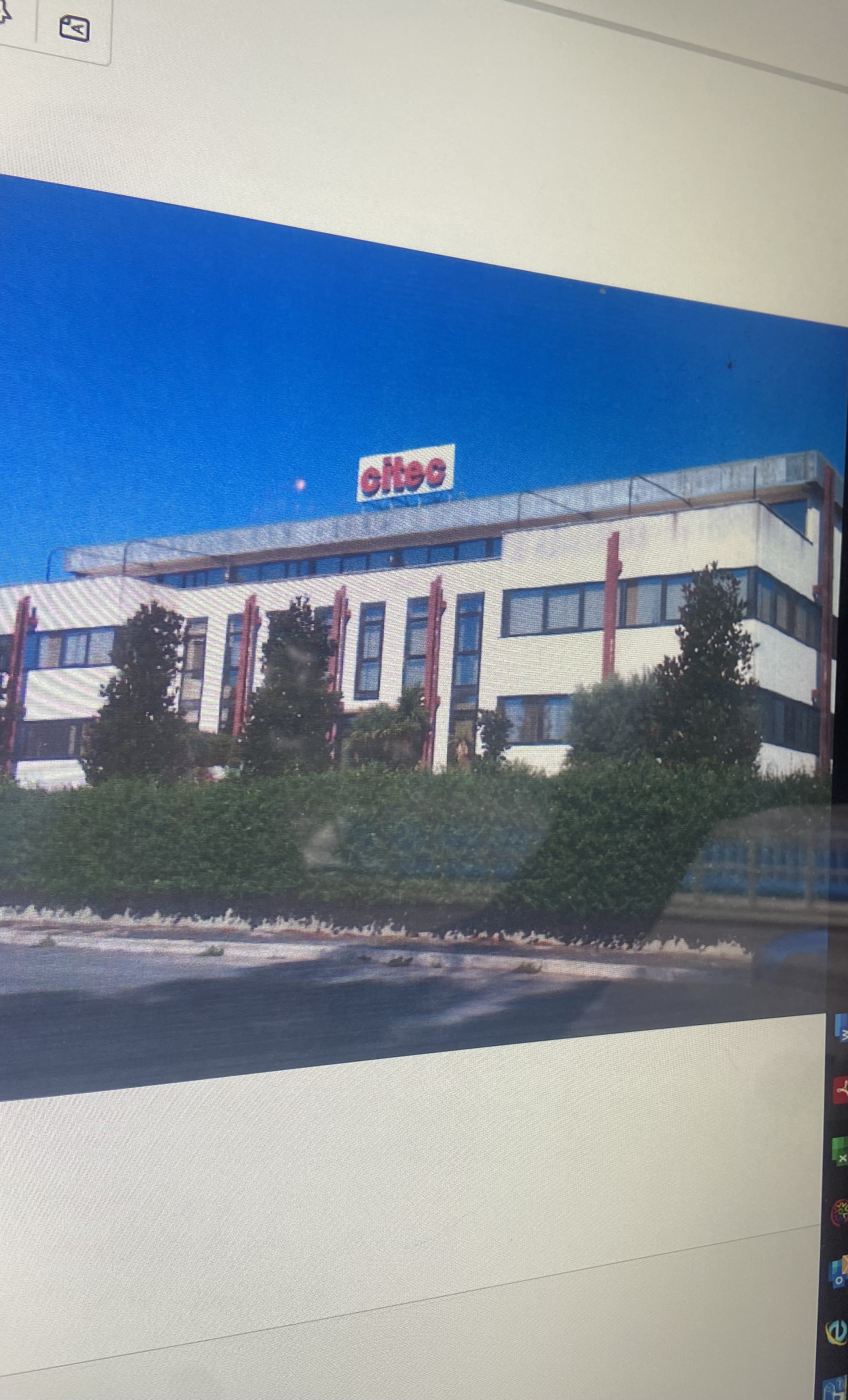 Fabbricati industriali in vendita