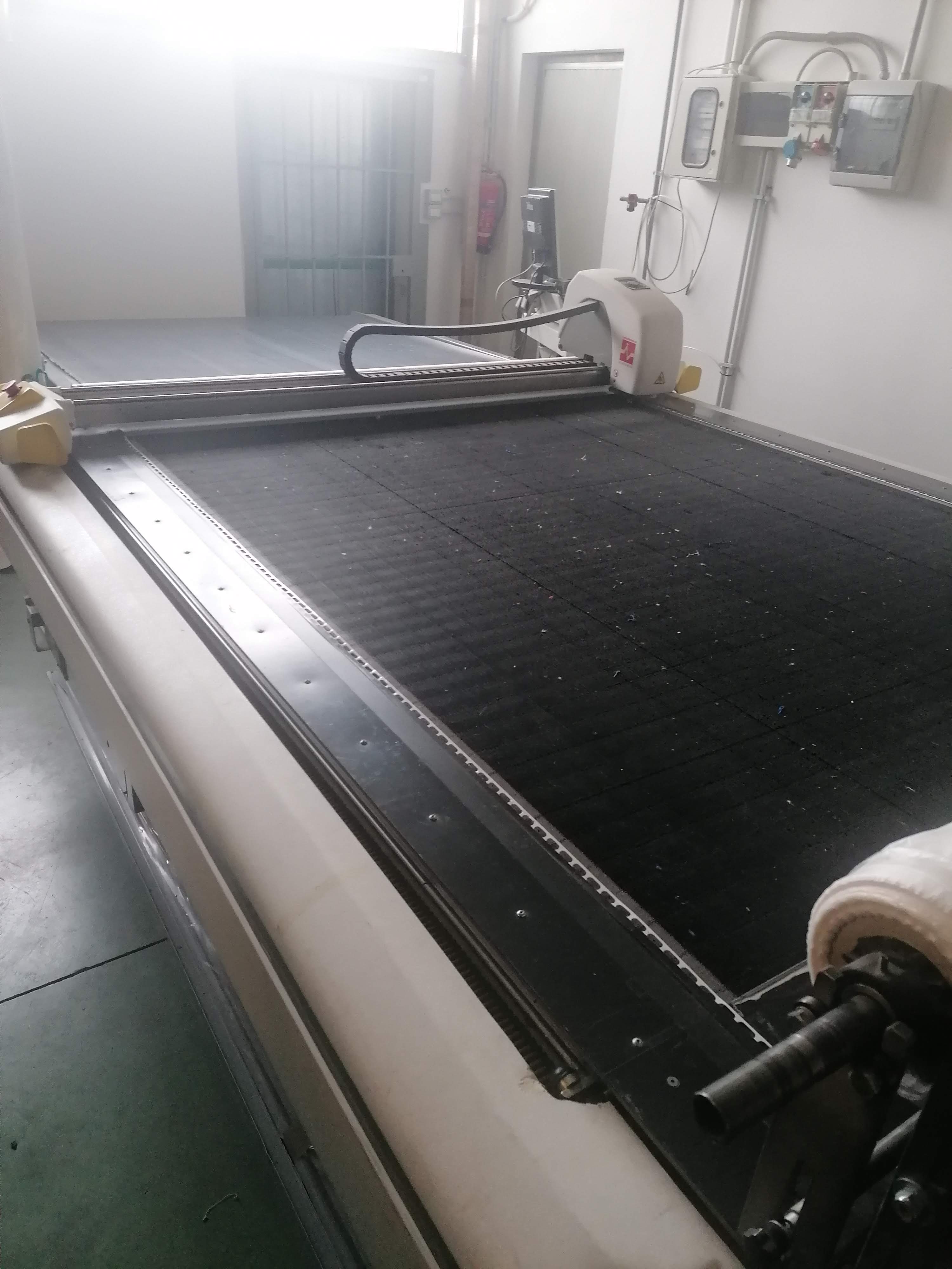 TAGLIO AUTOMATICO CON LAVAGNA E PROGRAMMA DI DISEGNO in vendita - foto 2