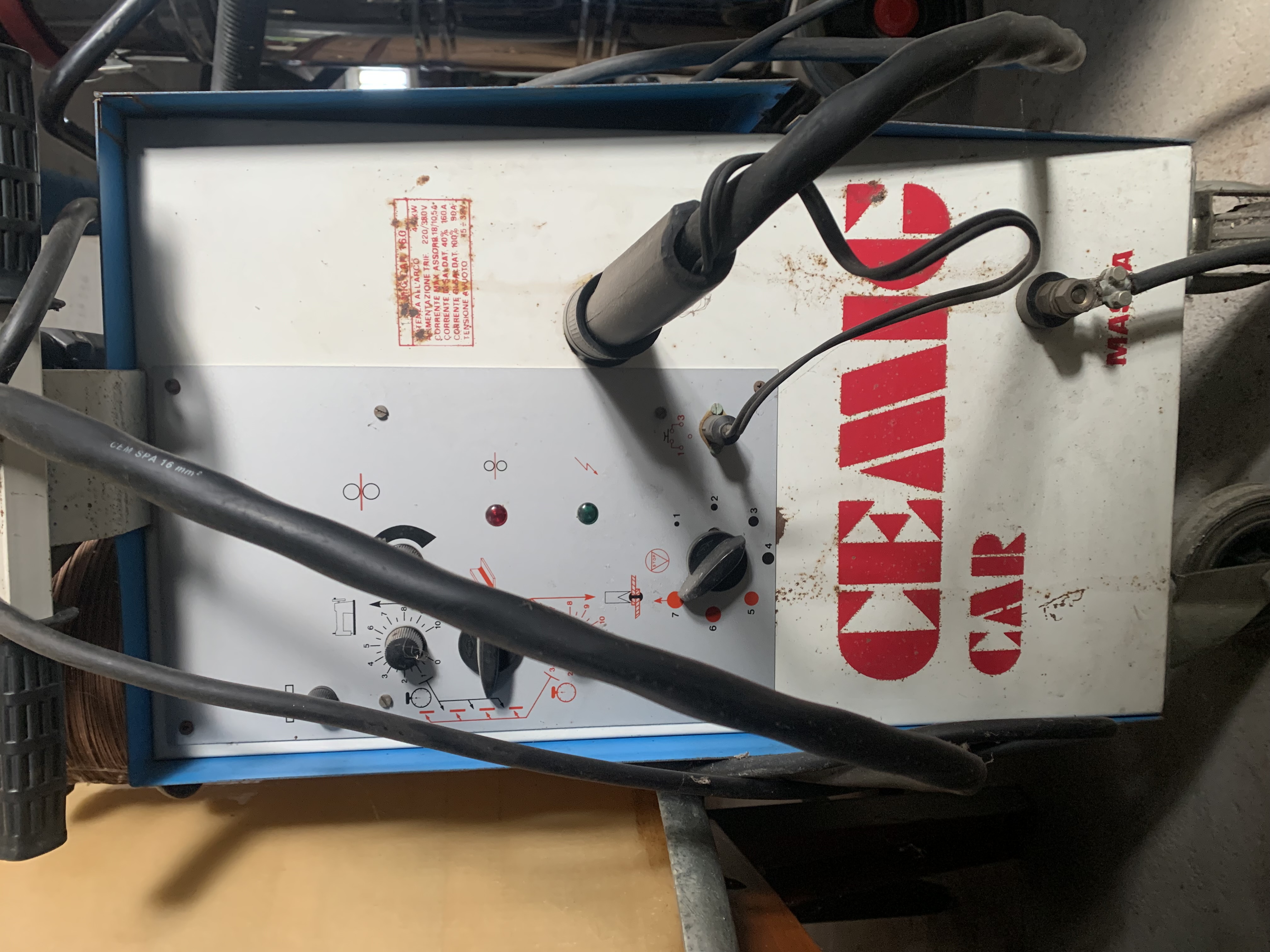 Materiale elettrico in vendita