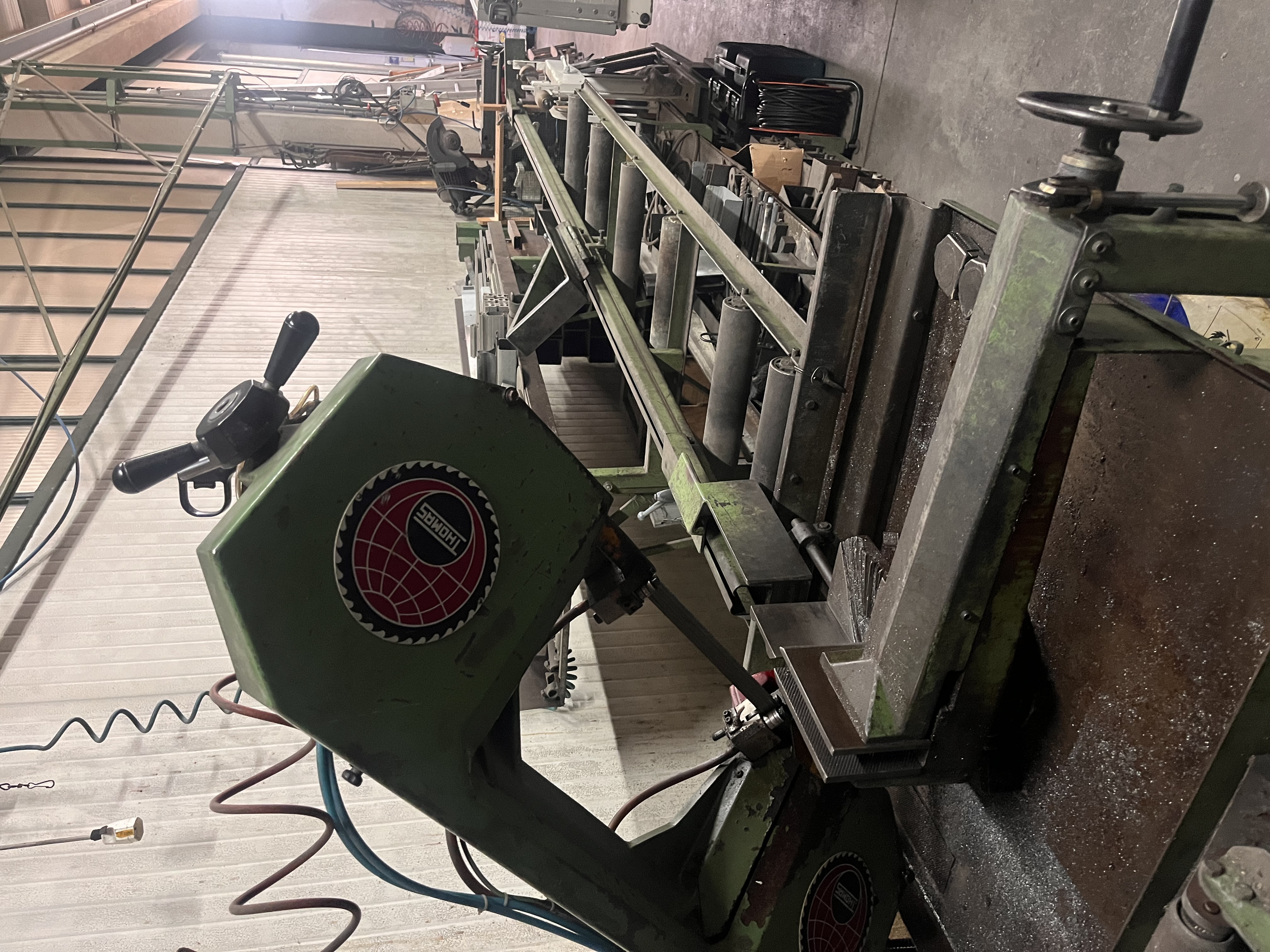 Sega a nastro con morsa a presione in vendita - foto 5