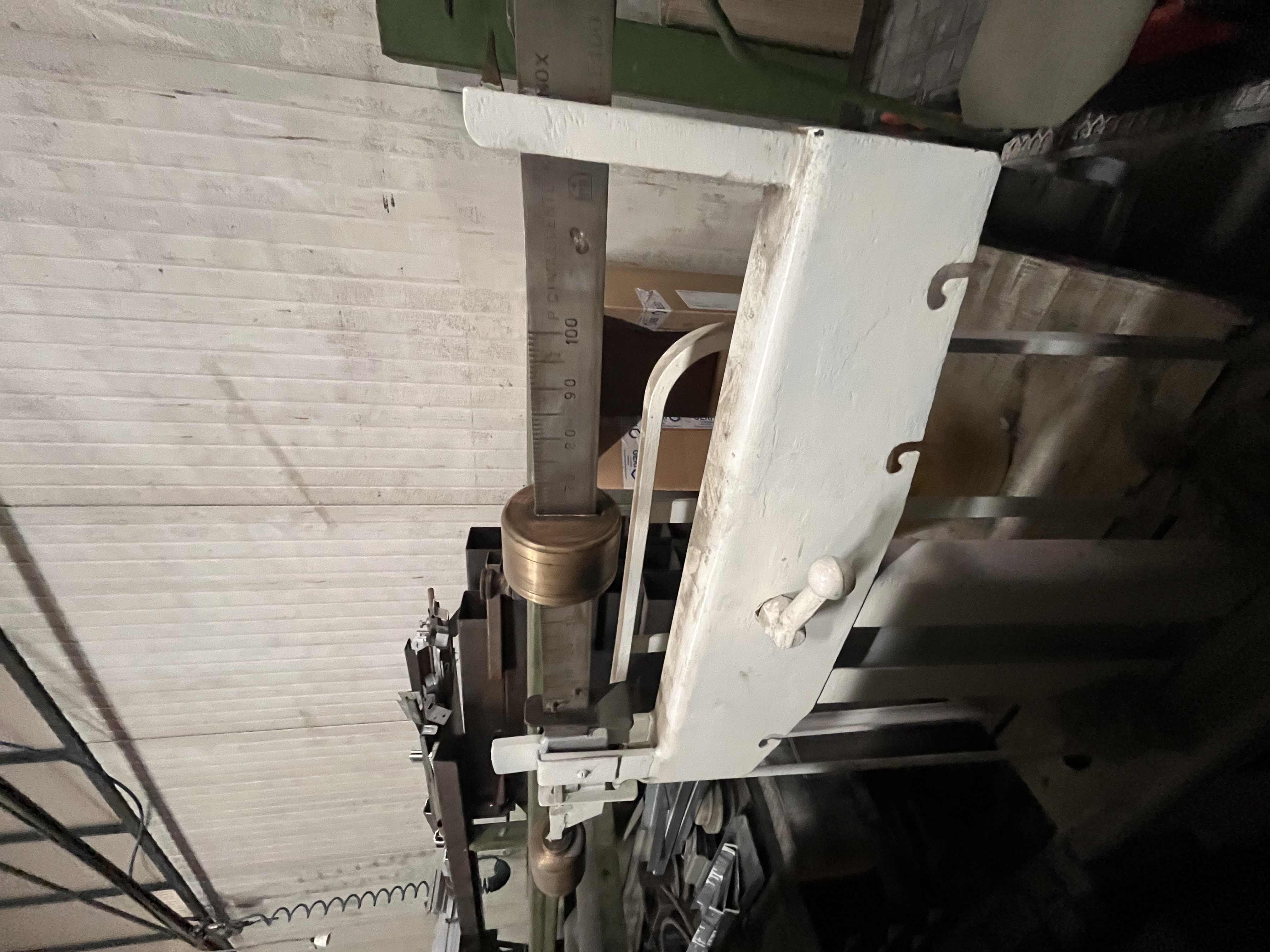 Bascula con carrello su ruote in vendita - foto 1