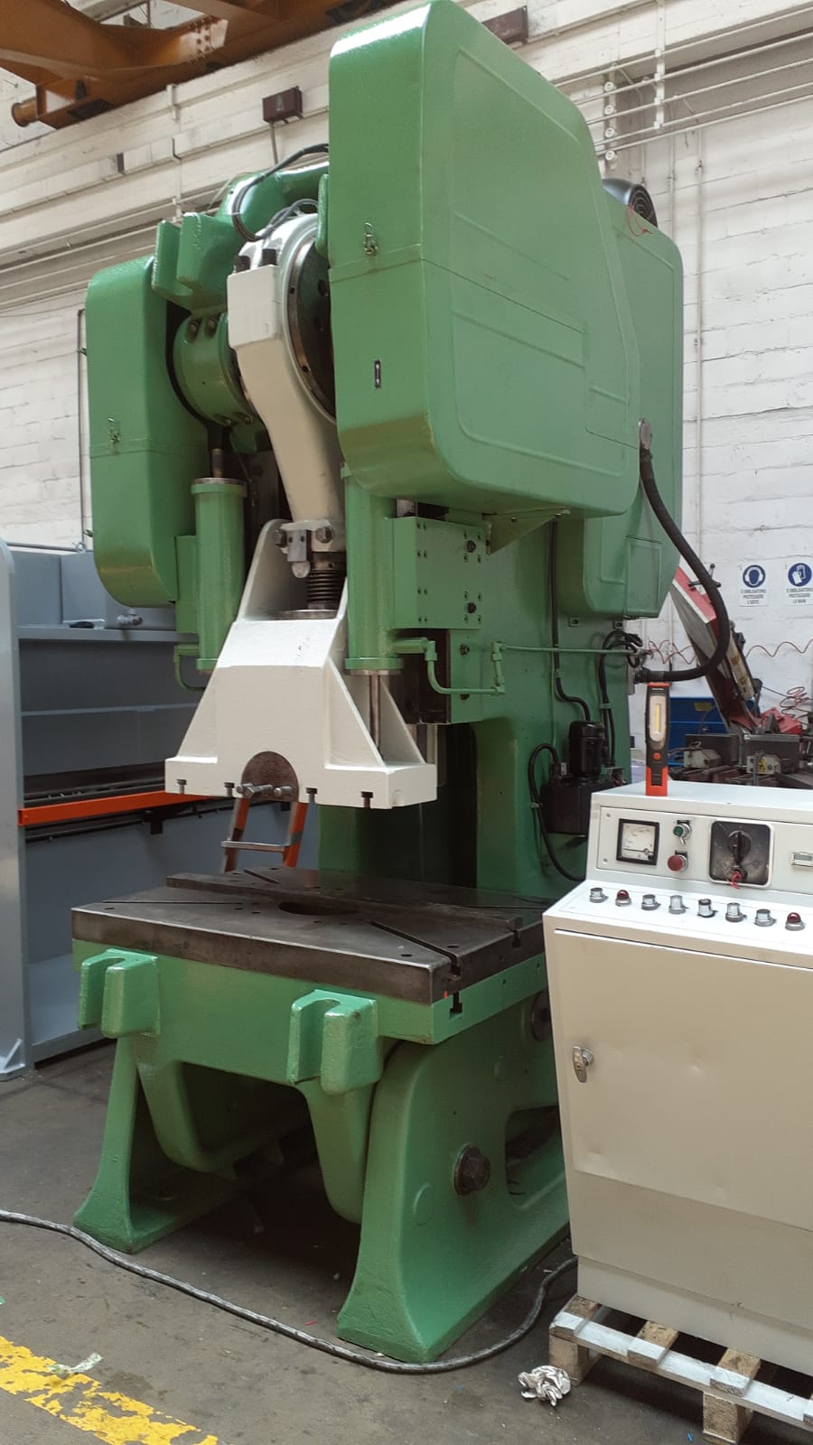 PRESSA RAIMONDI  220 TON  in vendita - foto 3