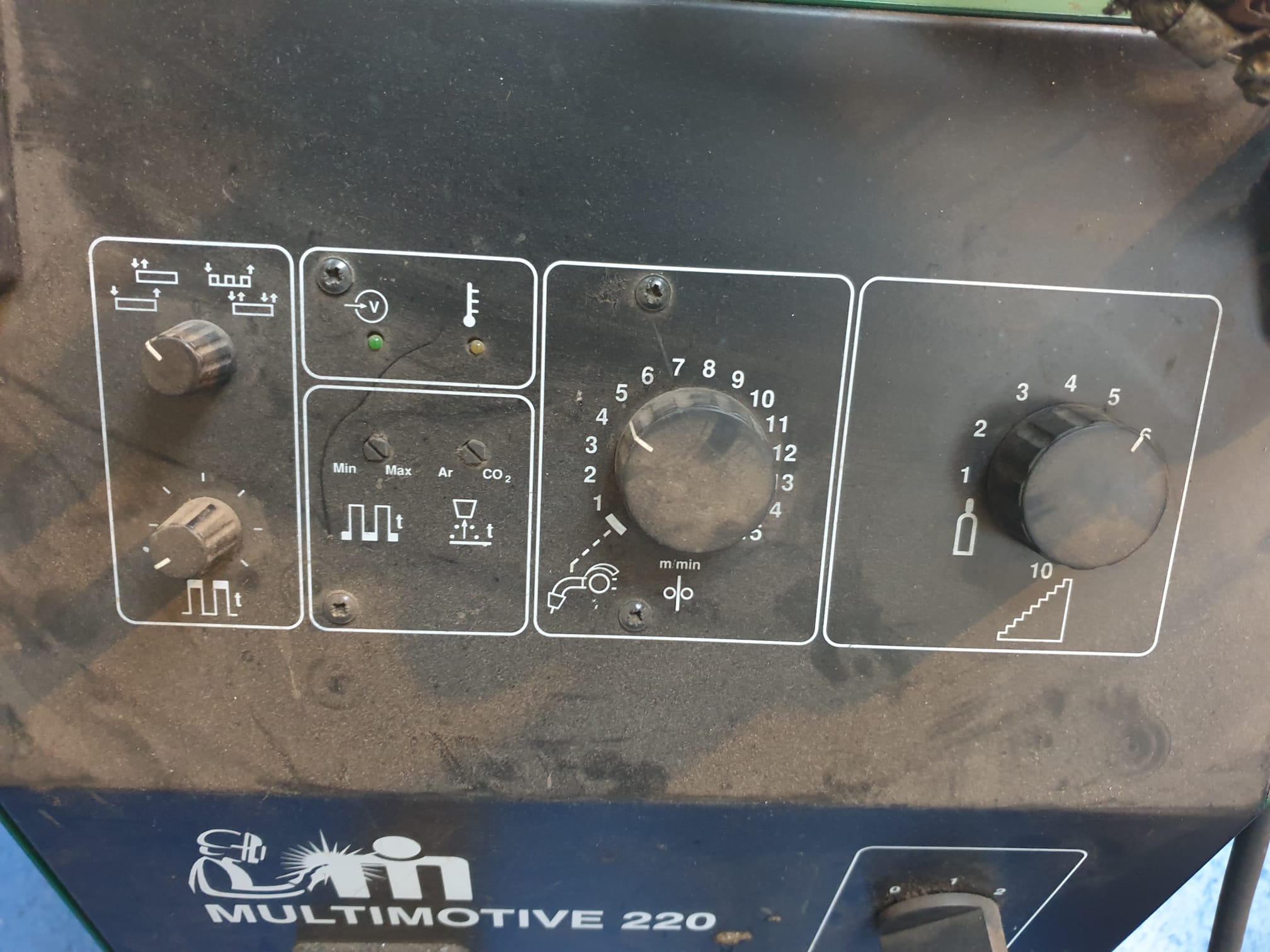 SALDATRICE MIGATRONIC MODELLO MULTIMOTIVE 220 in vendita - foto 3