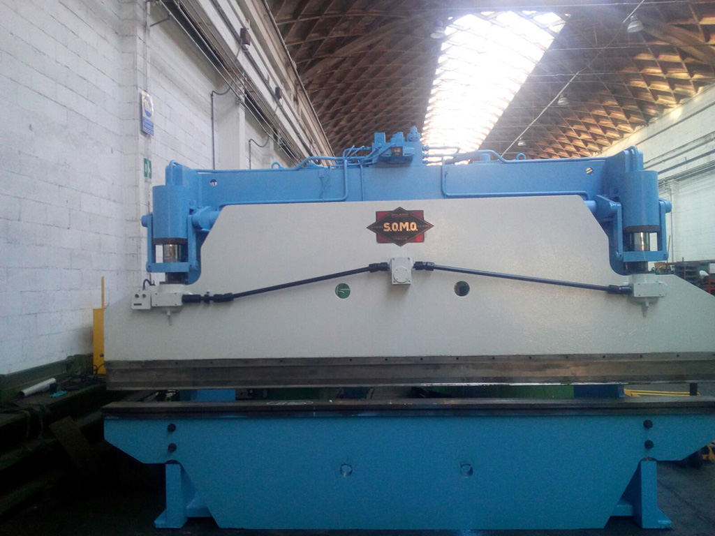 PIEGATRICE SOMO  OLEODINAMICA 4000 x 80 TON in vendita - foto 2