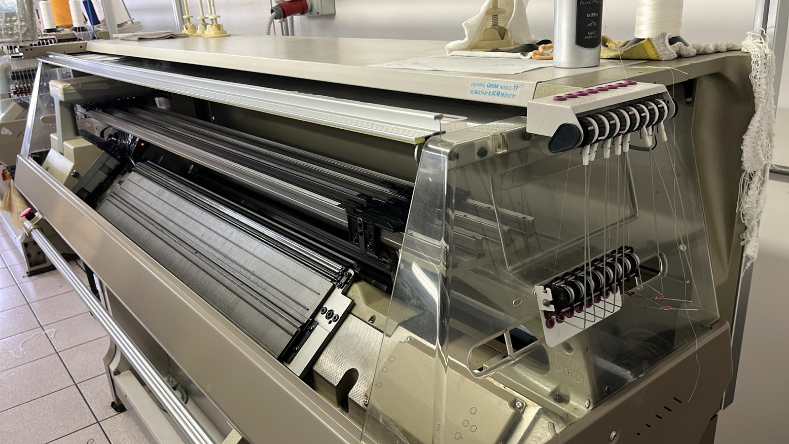 SHIMA SEIKI NSSG122 macchina maglieria rettilinea  in vendita - foto 3